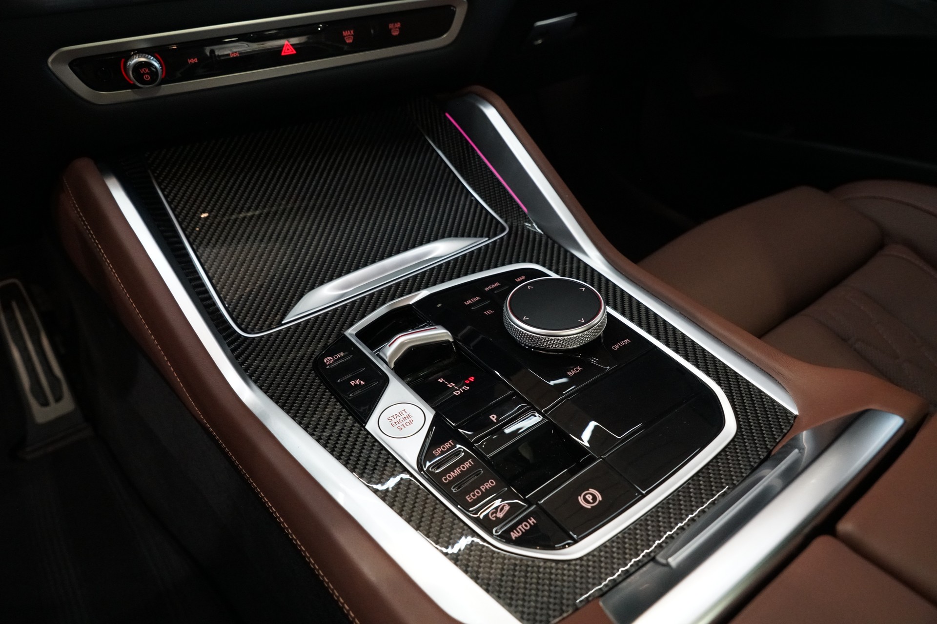 BMW X6 xDrive 48V 40i M Sport Pro Steptronic-image-16