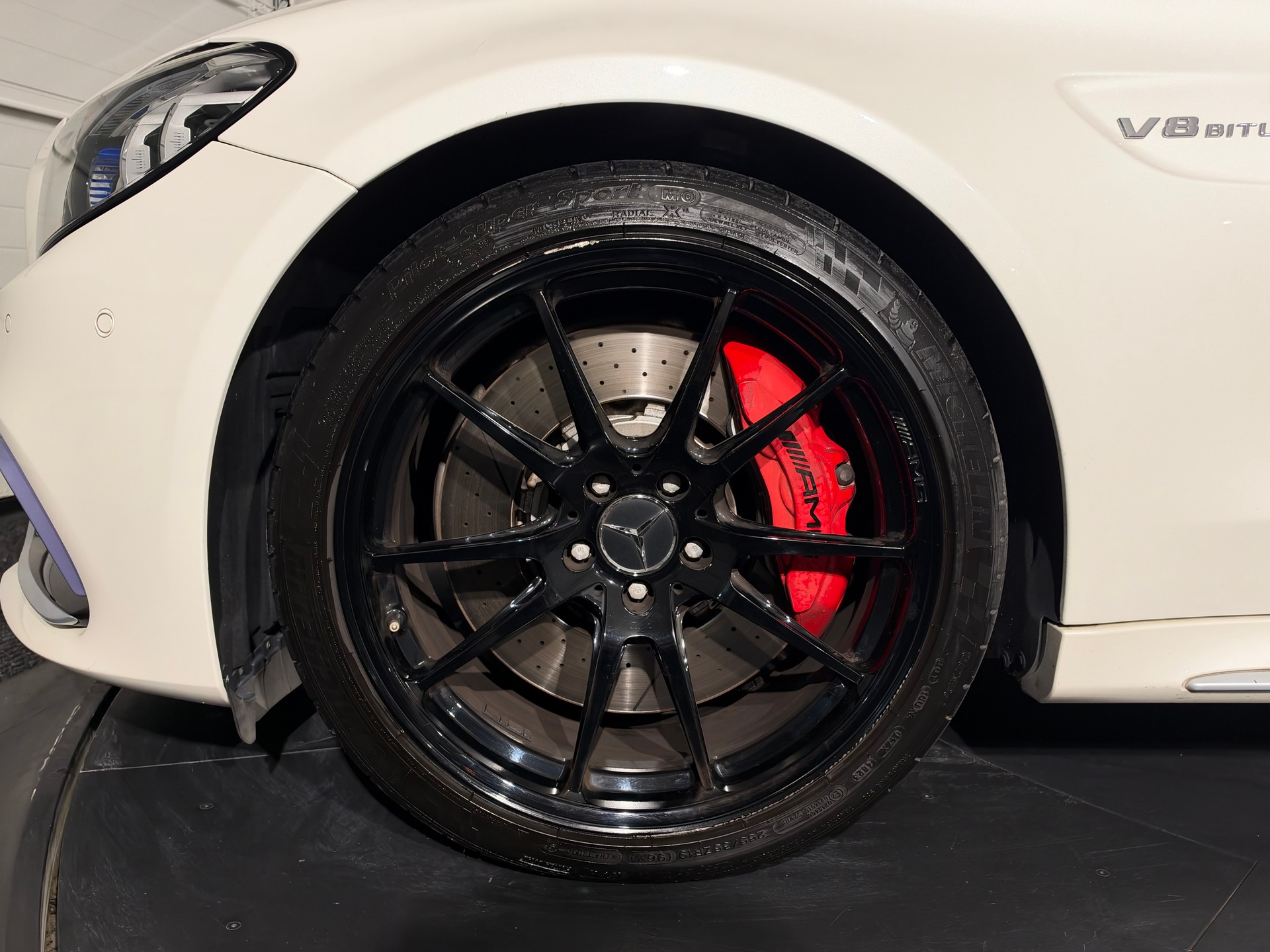 MERCEDES-BENZ C 63 S Cabriolet AMG Speedshift-image-17