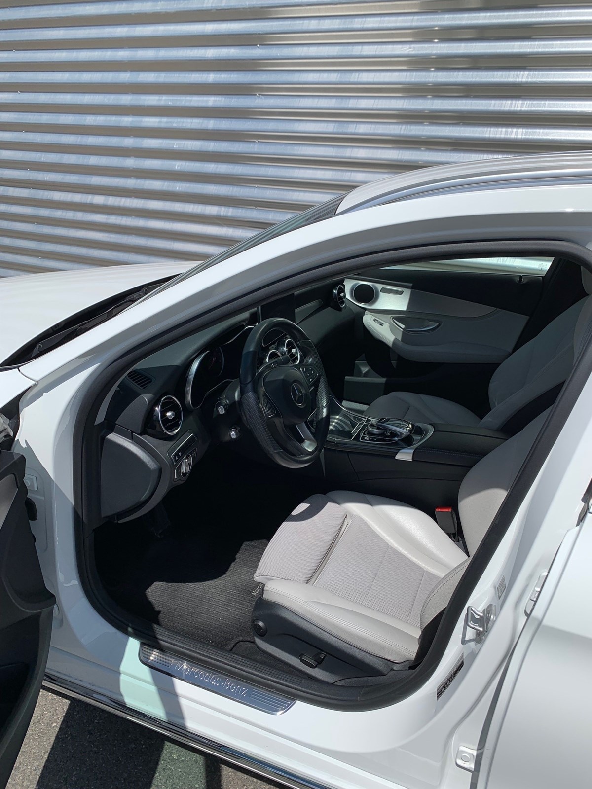 MERCEDES-BENZ C 400 Avantgarde 4Matic 7G-Tronic-image-4