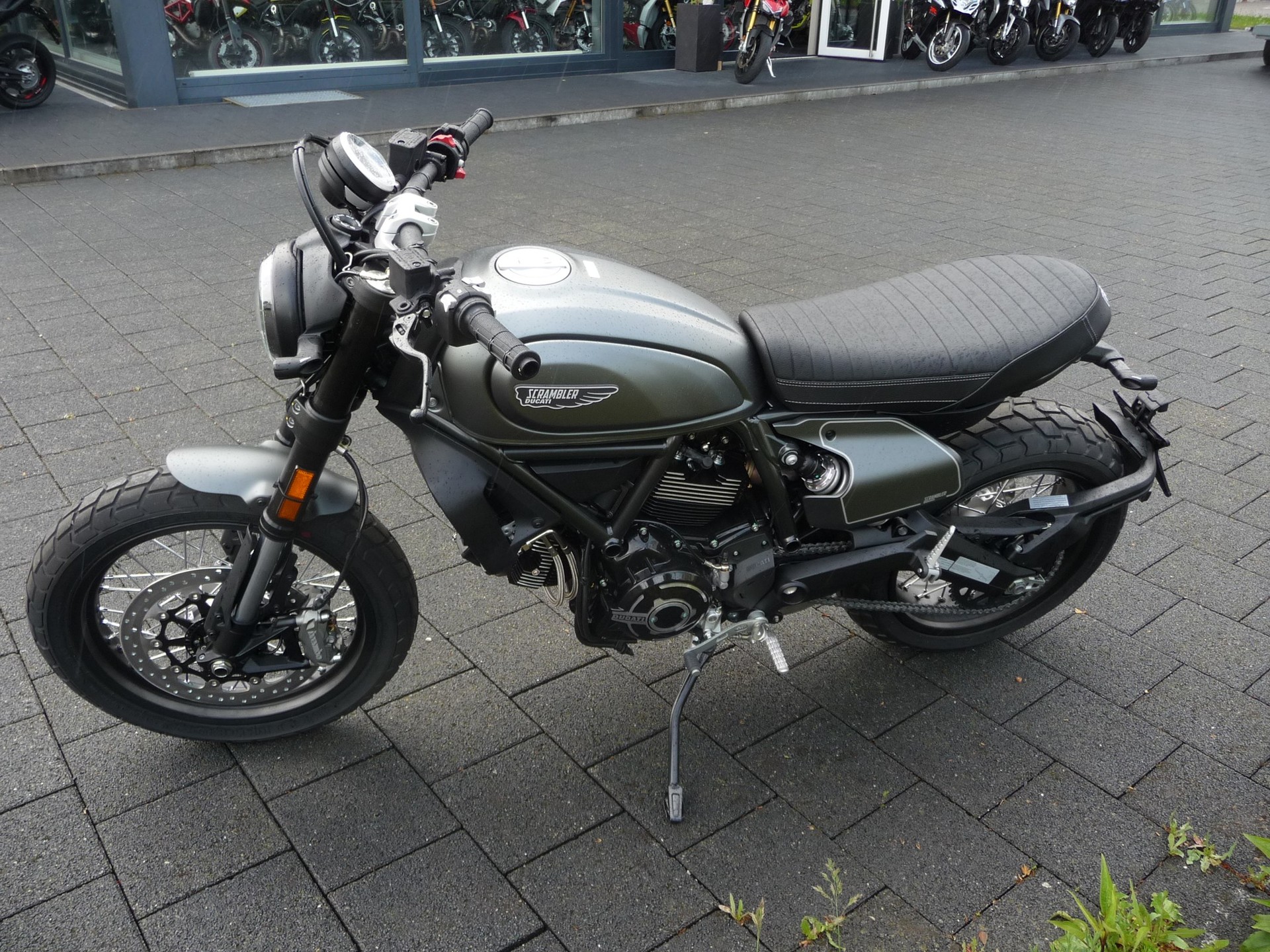 DUCATI Scrambler 800 Nightshift-image-8