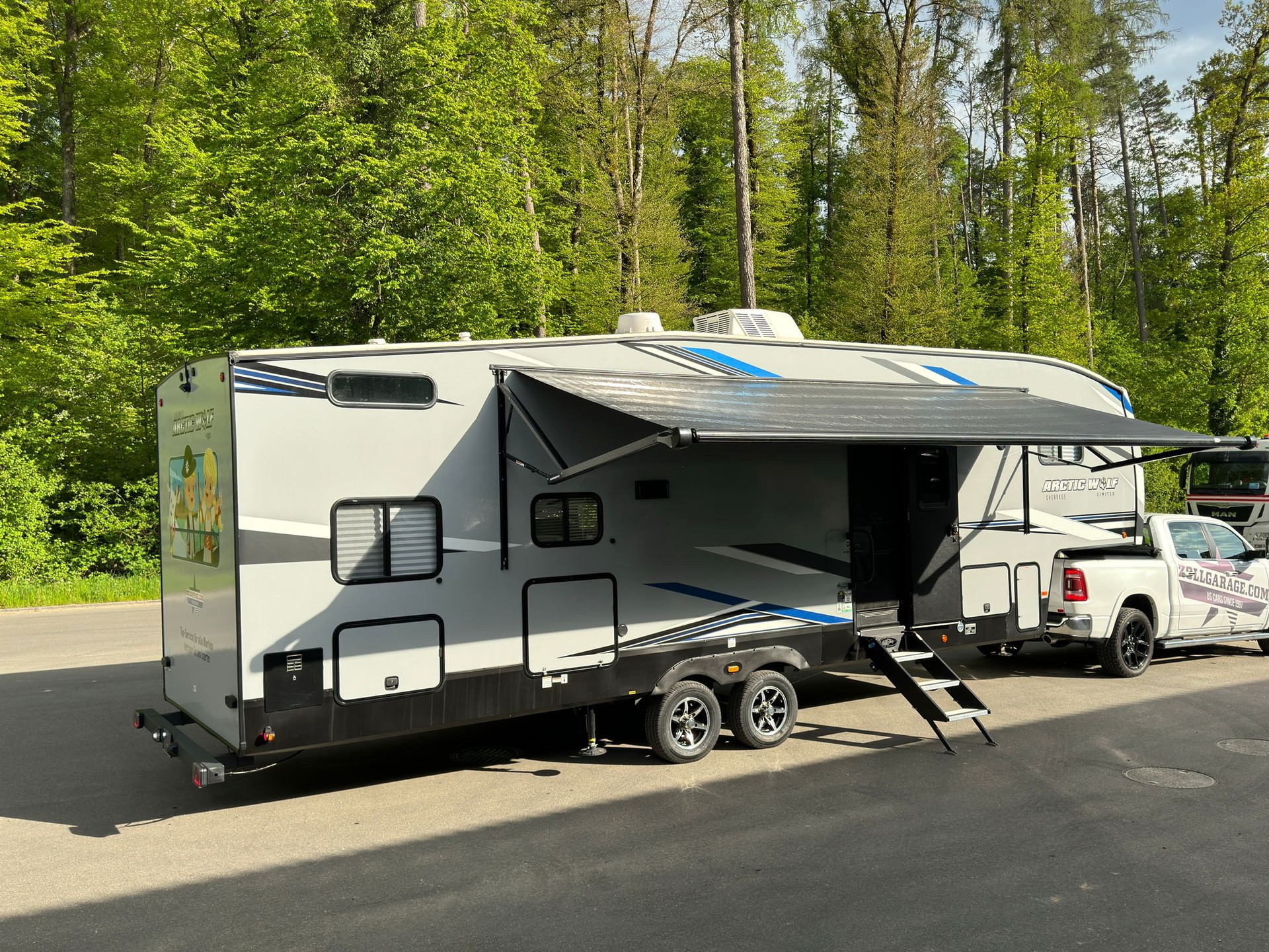 FORREST RIVER ARCTIC WOLF FIFTH WHEELS 287BH