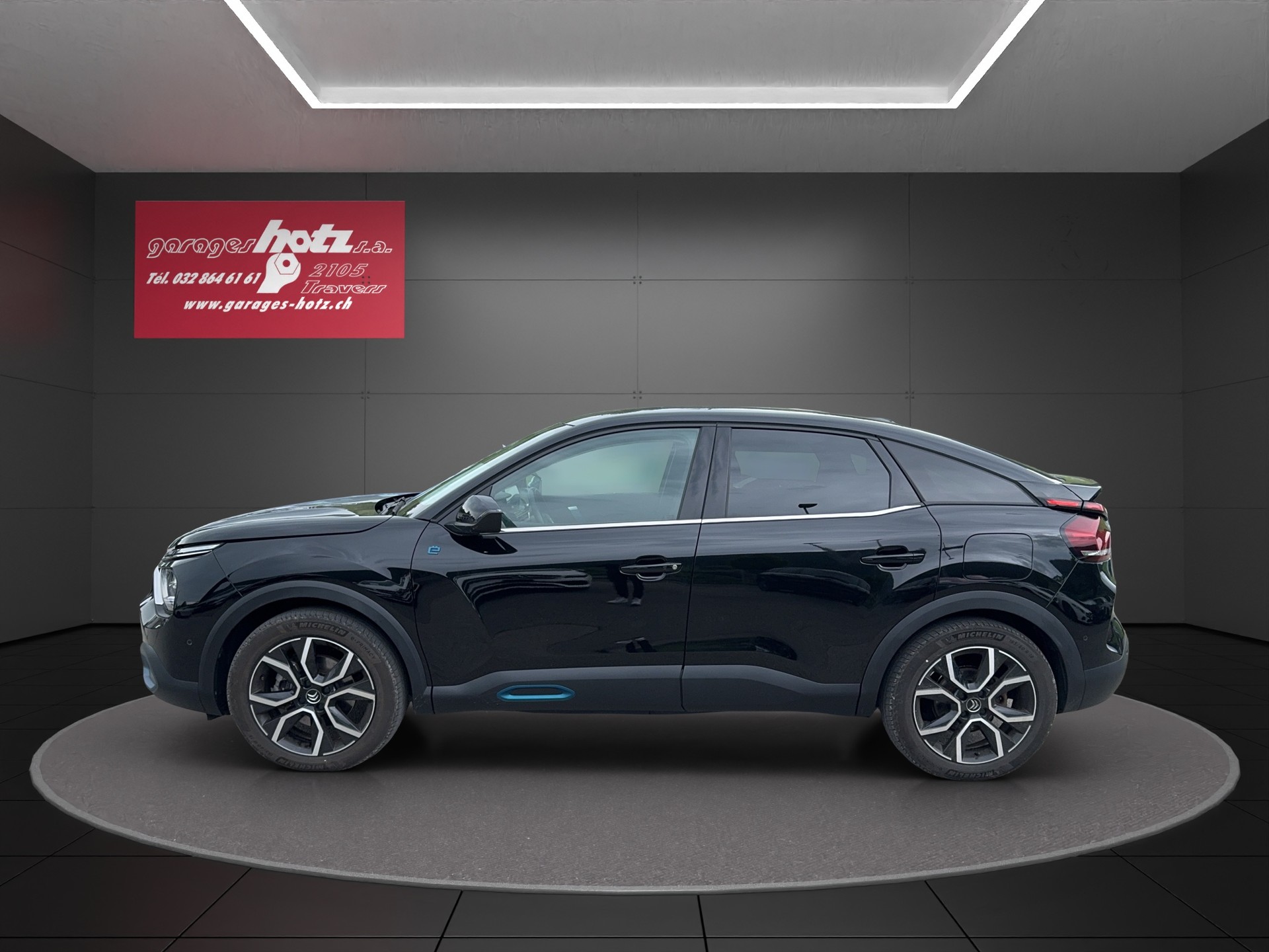 CITROEN C4 Electric Shine-image-1