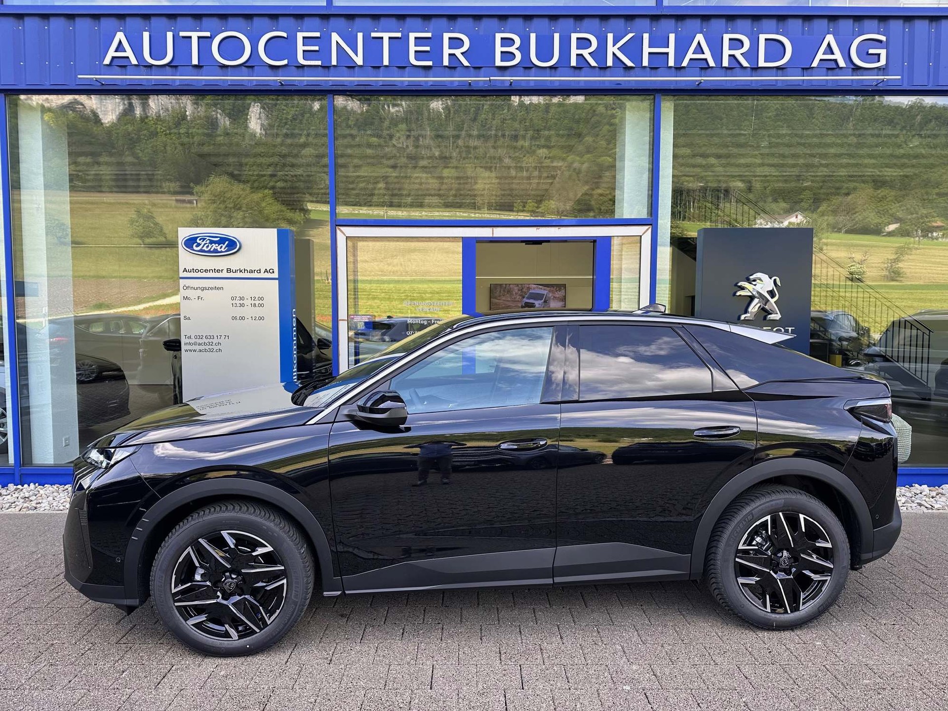 PEUGEOT 3008 1.2 Hybrid Allure Premium 8 Jahre Garantie-image-0