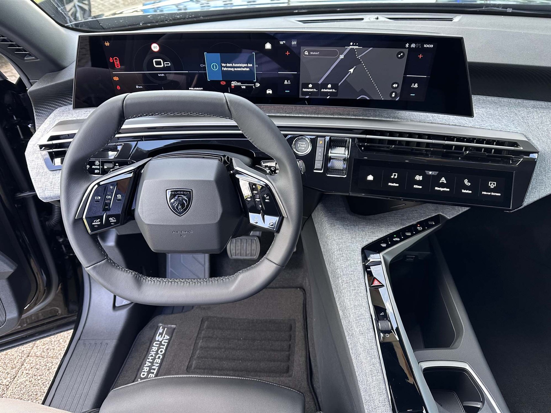 PEUGEOT 3008 1.2 Hybrid Allure Premium 8 Jahre Garantie-image-8