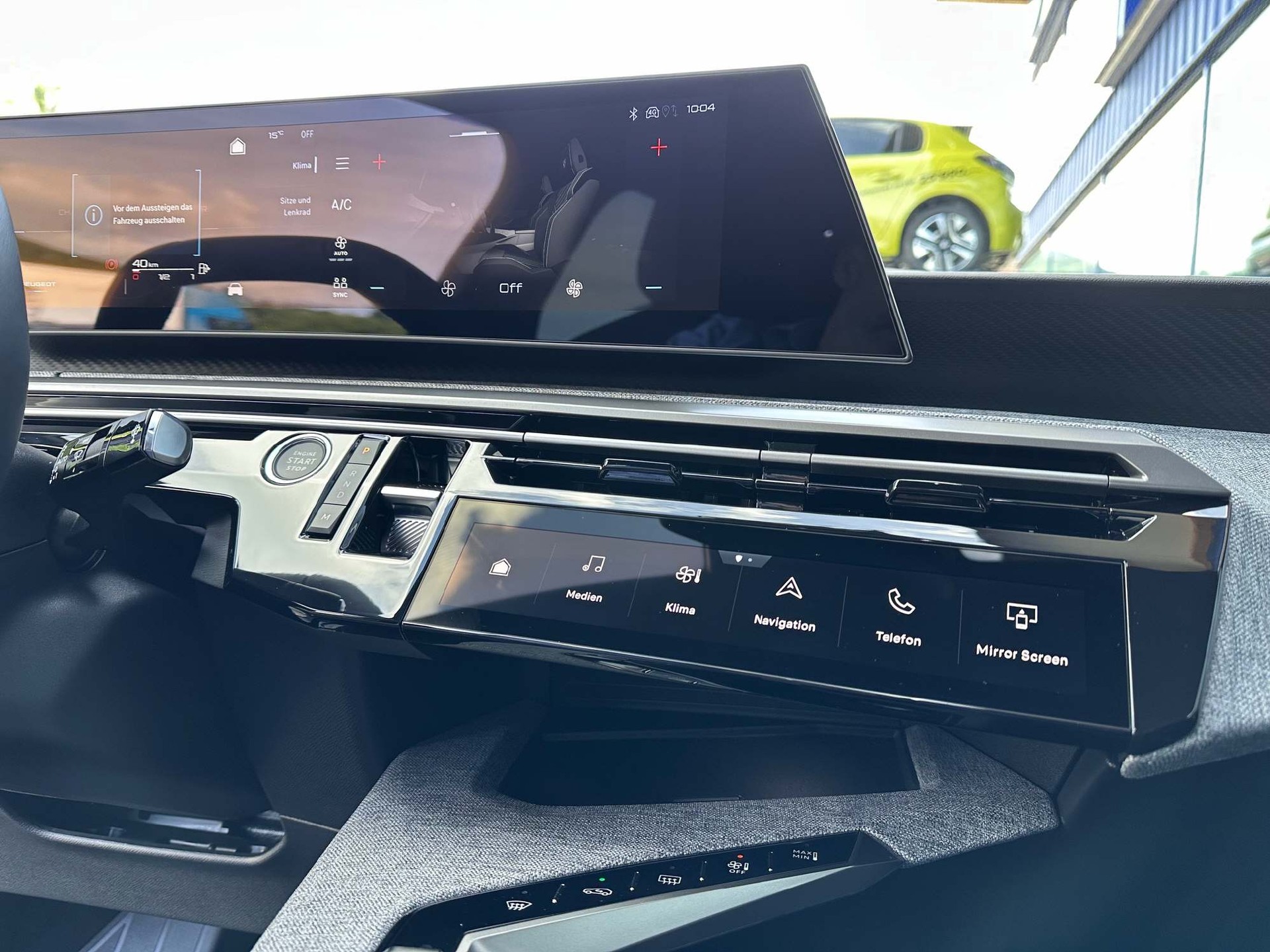 PEUGEOT 3008 1.2 Hybrid Allure Premium 8 Jahre Garantie-image-9