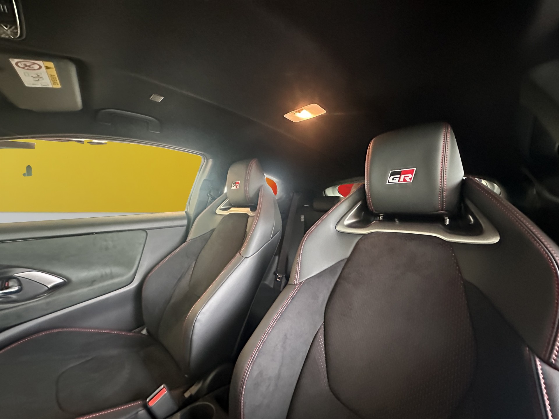 TOYOTA Yaris 1.6 GR Sport-image-17