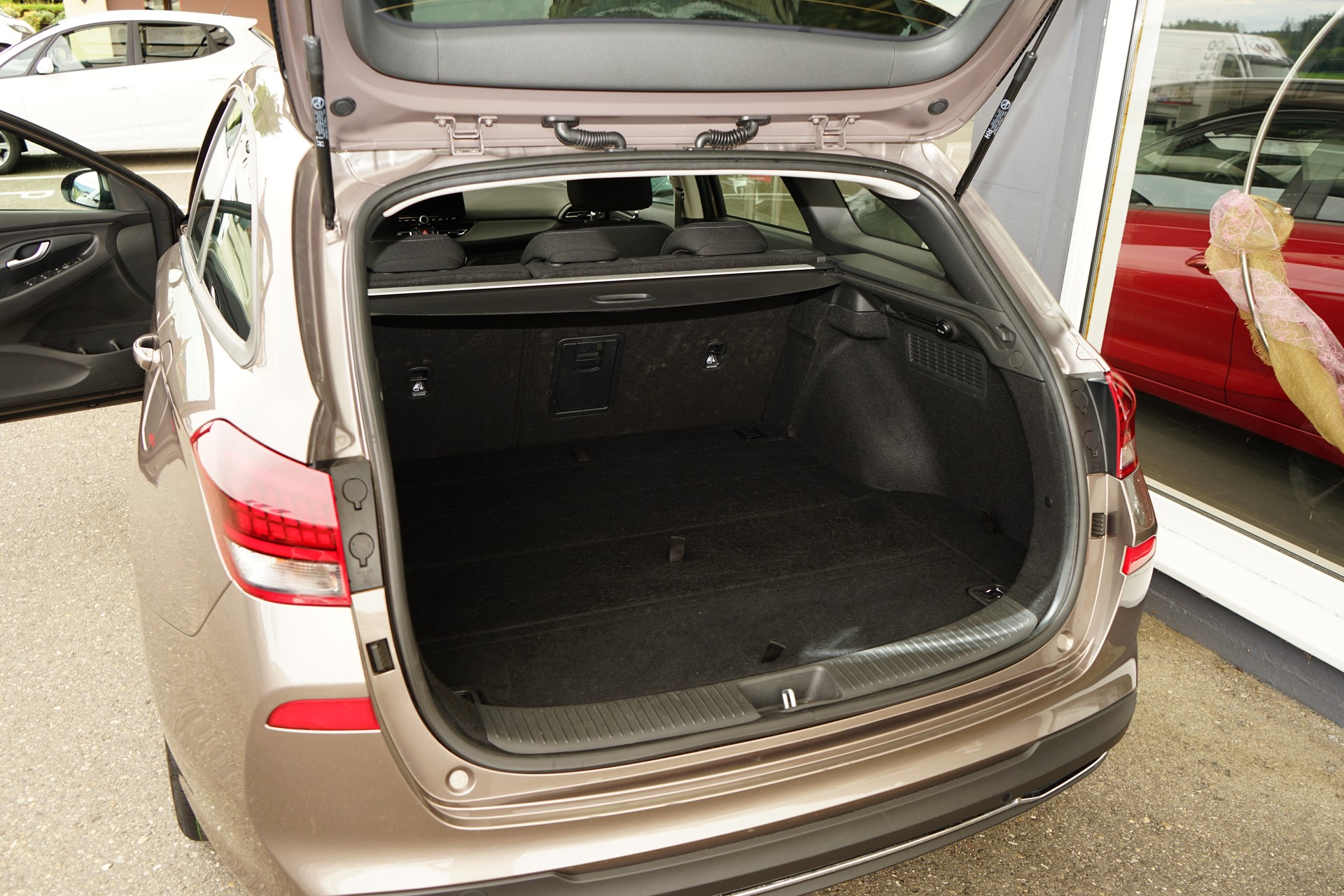 HYUNDAI i30 Wagon 1.5 T-GDi Vertex 48V MH DCT-image-9