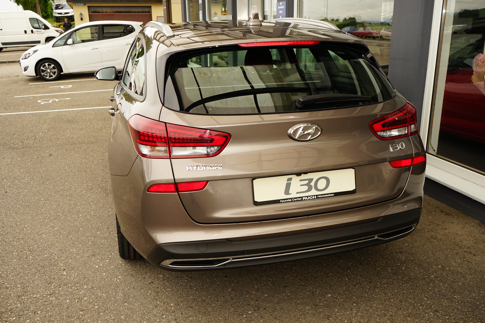 HYUNDAI i30 Wagon 1.5 T-GDi Vertex 48V MH DCT-image-5