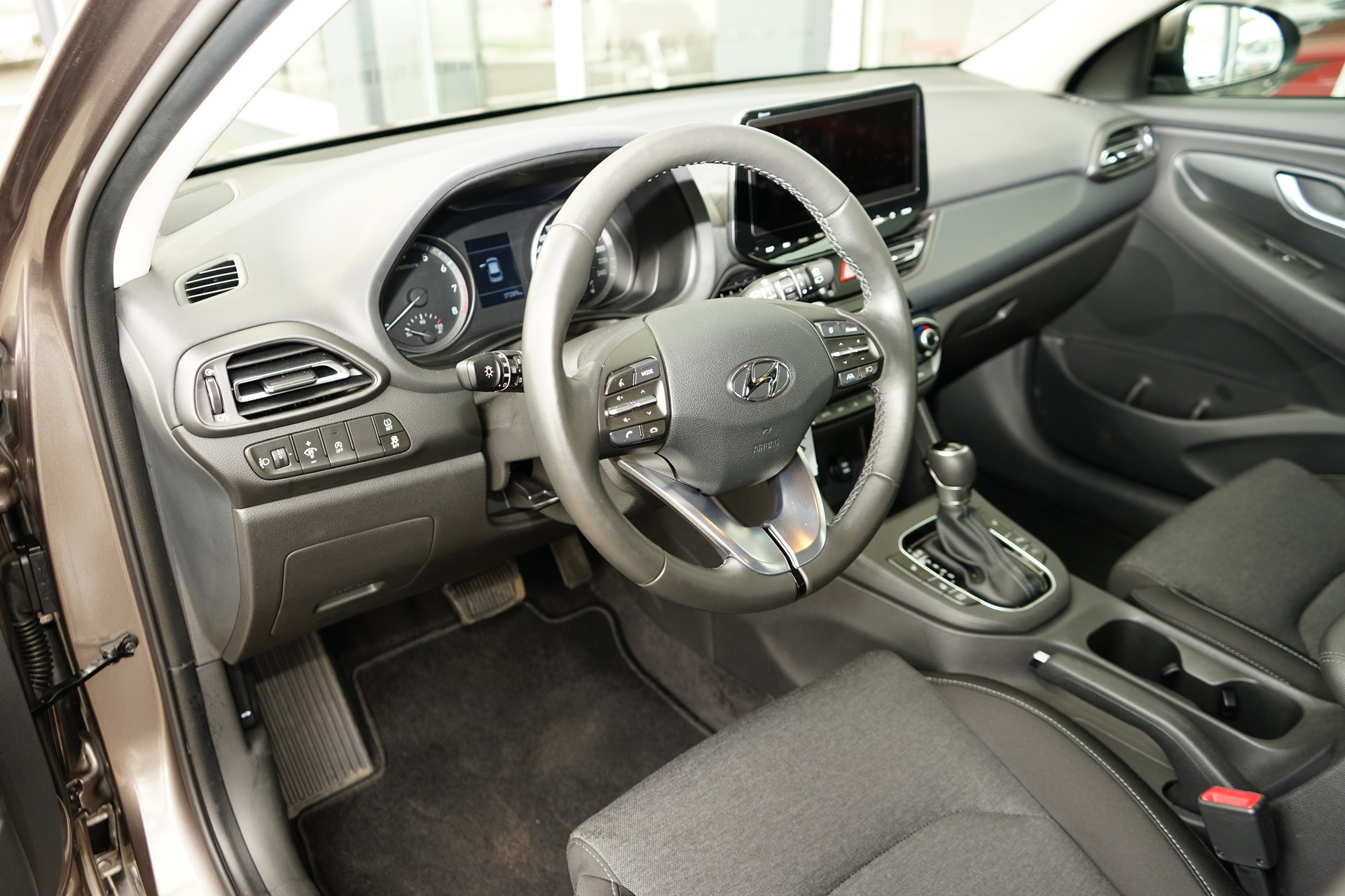 HYUNDAI i30 Wagon 1.5 T-GDi Vertex 48V MH DCT-image-6