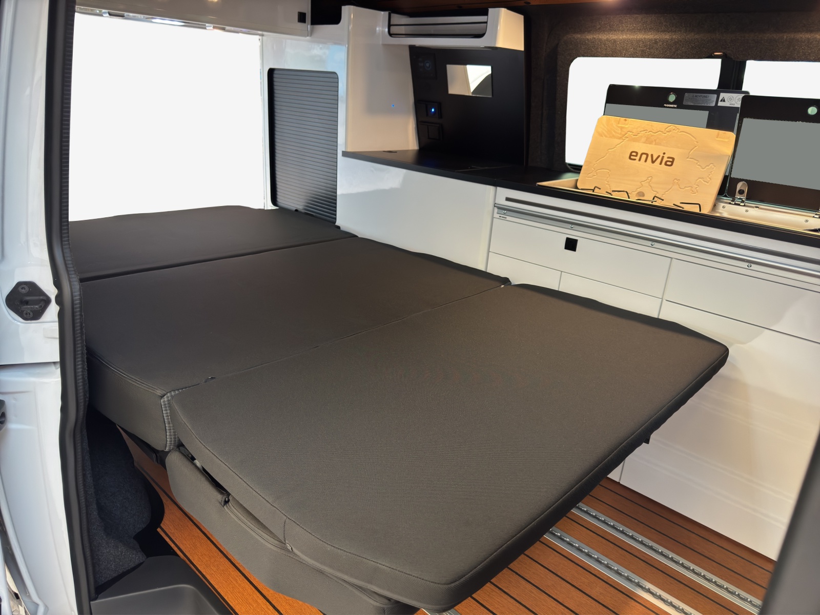 VW ENVIA Camper 2.0TDi 4motion DSG-image-15
