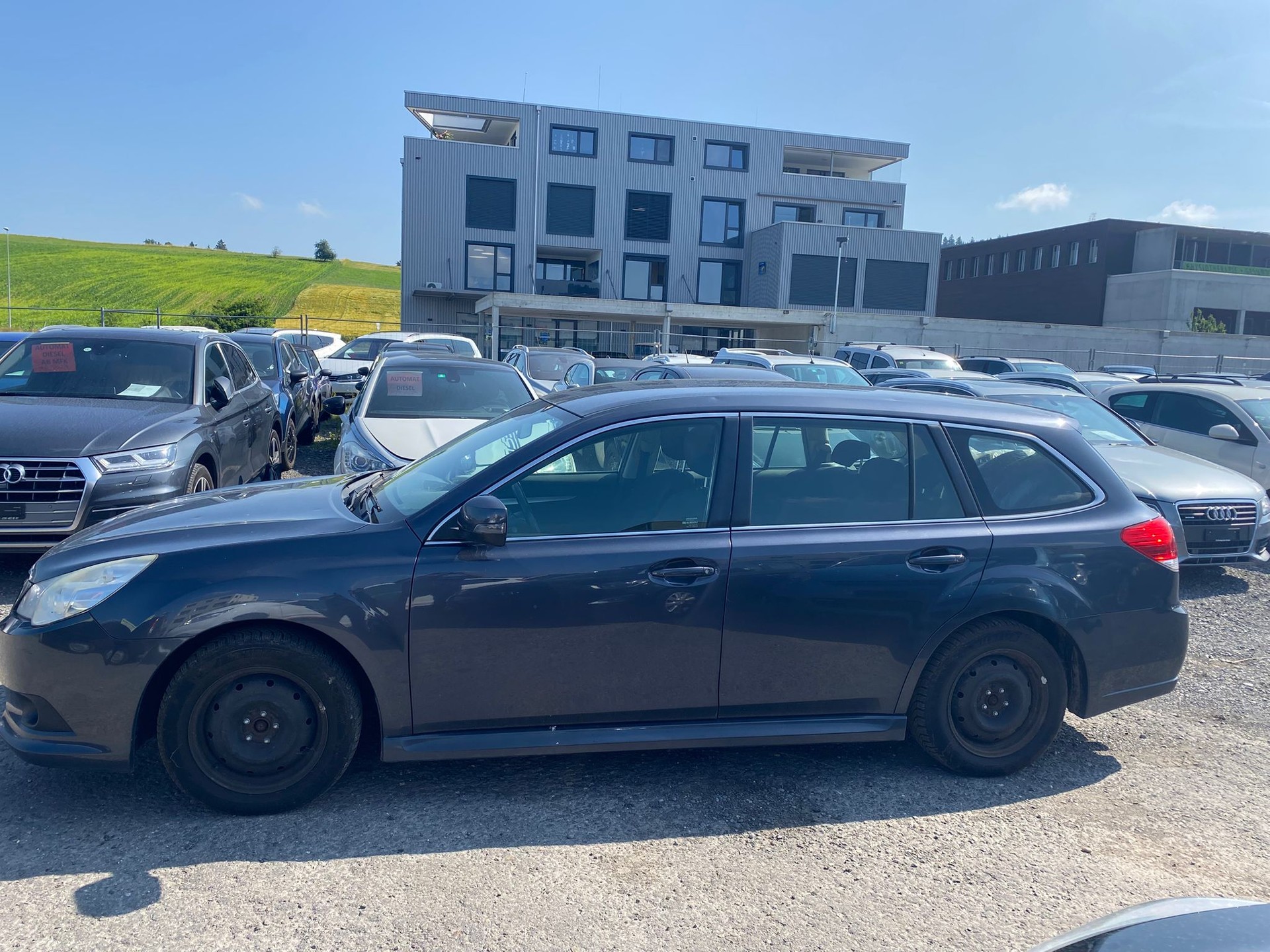 SUBARU Legacy 2.0i Limited AWD-image-5