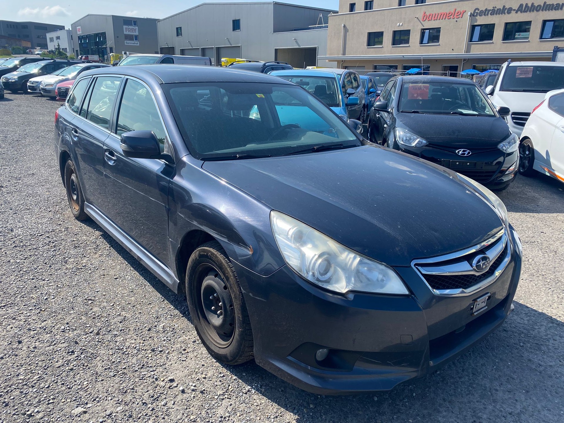 SUBARU Legacy 2.0i Limited AWD-image-0