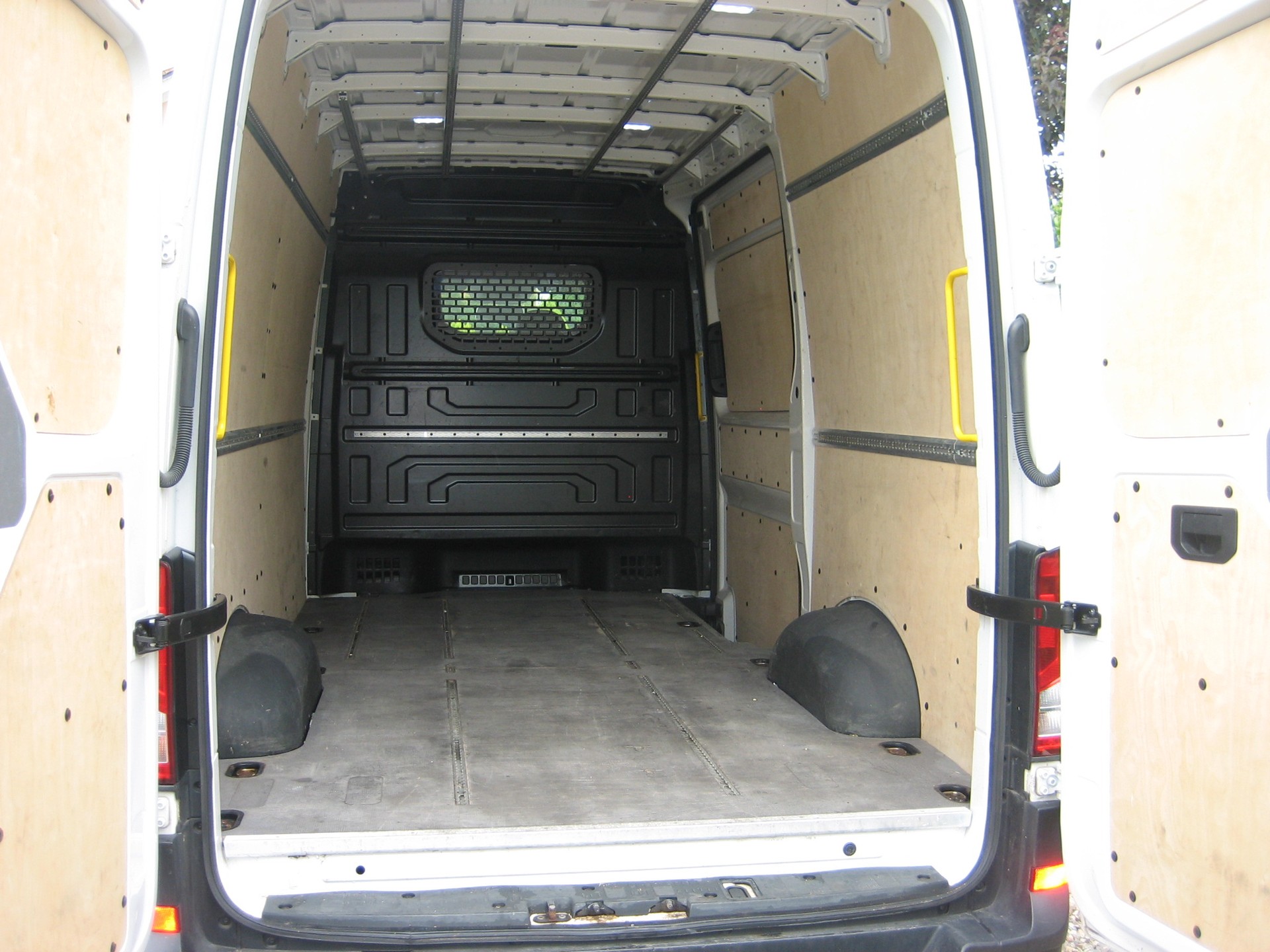 VW e-Crafter 35-image-2