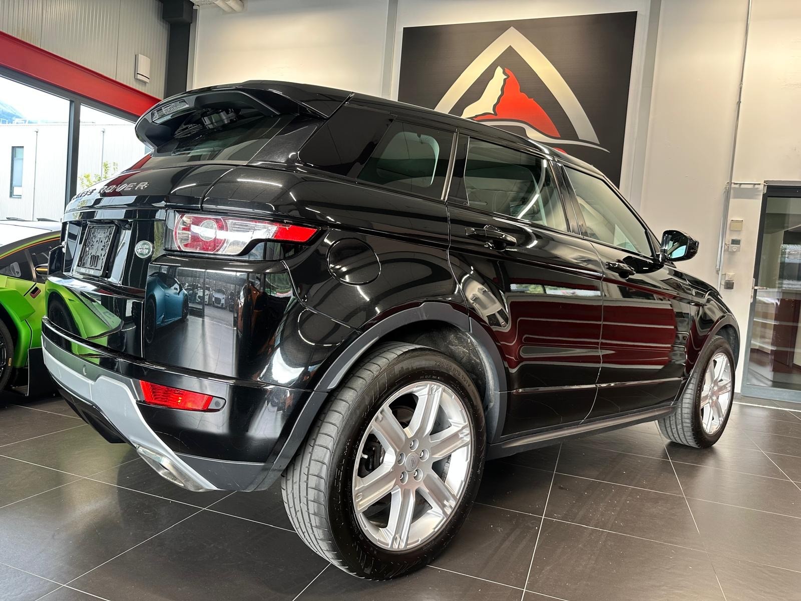 LAND ROVER Range Rover Evoque 2.0 Si4 Dynamic AT9-image-5