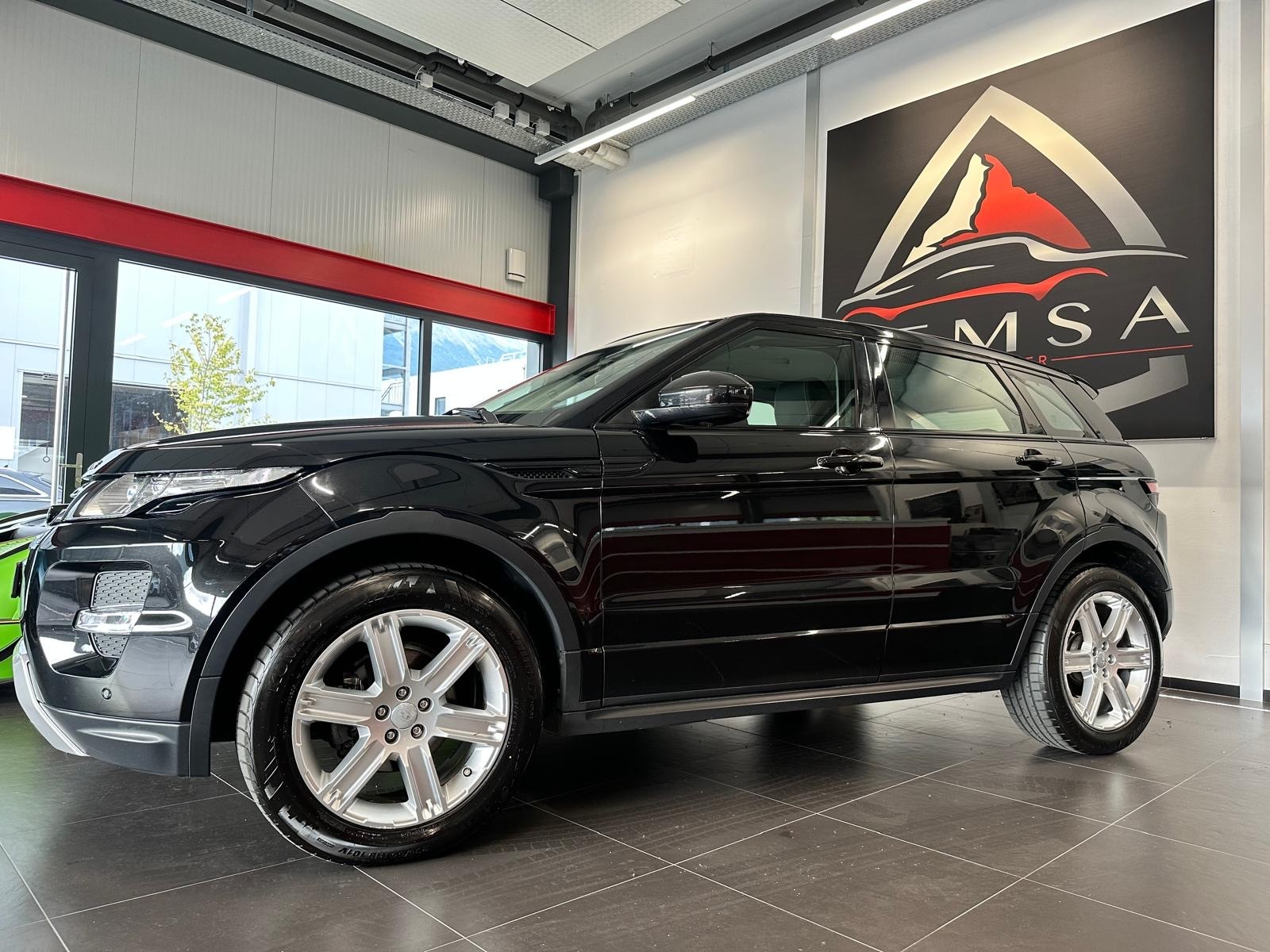 LAND ROVER Range Rover Evoque 2.0 Si4 Dynamic AT9-image-0