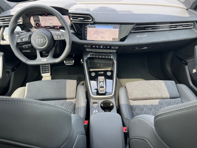 AUDI A3 Sportback 35 TFSI S line Attraction S-tronic-image-11
