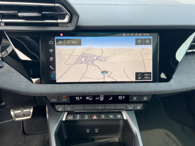 AUDI A3 Sportback 35 TFSI S line Attraction S-tronic-image-20