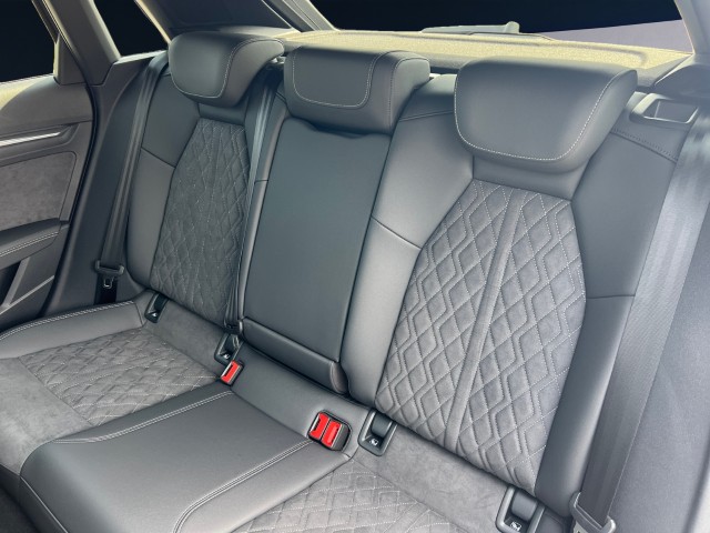 AUDI A3 Sportback 35 TFSI S line Attraction S-tronic-image-15