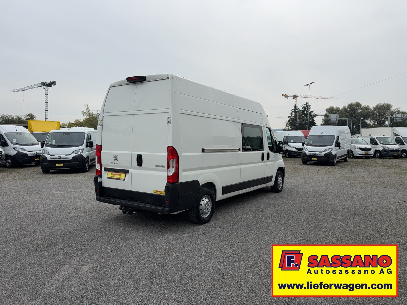 PEUGEOT Boxer 2.2 HDI 140 L3H3 mit Anhängerkupplung-image-6