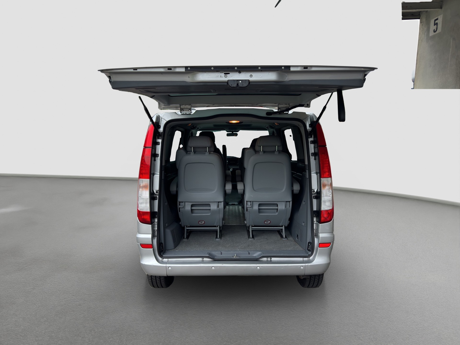 MERCEDES-BENZ Viano 2.2CDI Trend 4-Matic (Invalidenfahrzeug)-image-12