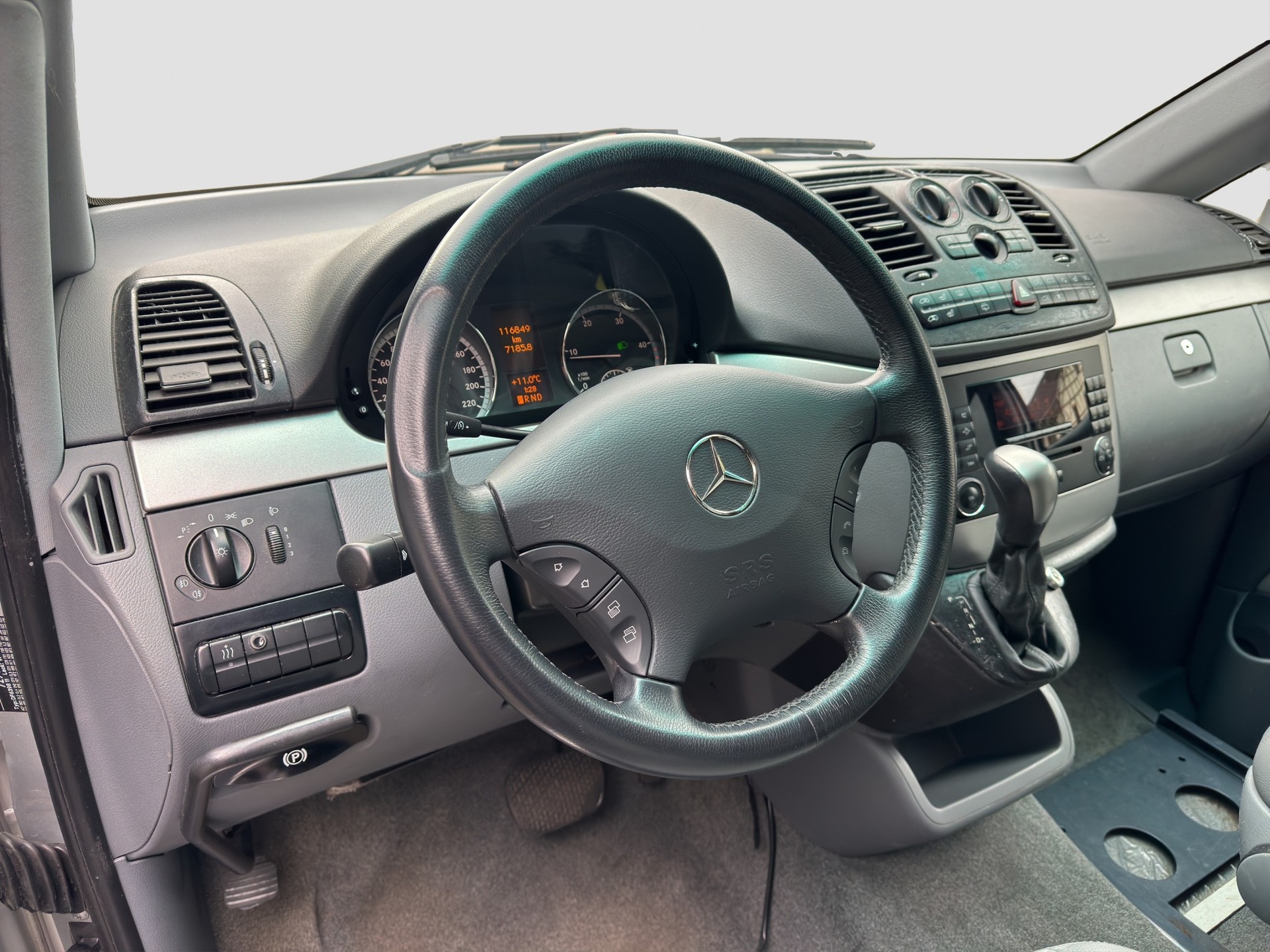 MERCEDES-BENZ Viano 2.2CDI Trend 4-Matic (Invalidenfahrzeug)-image-7