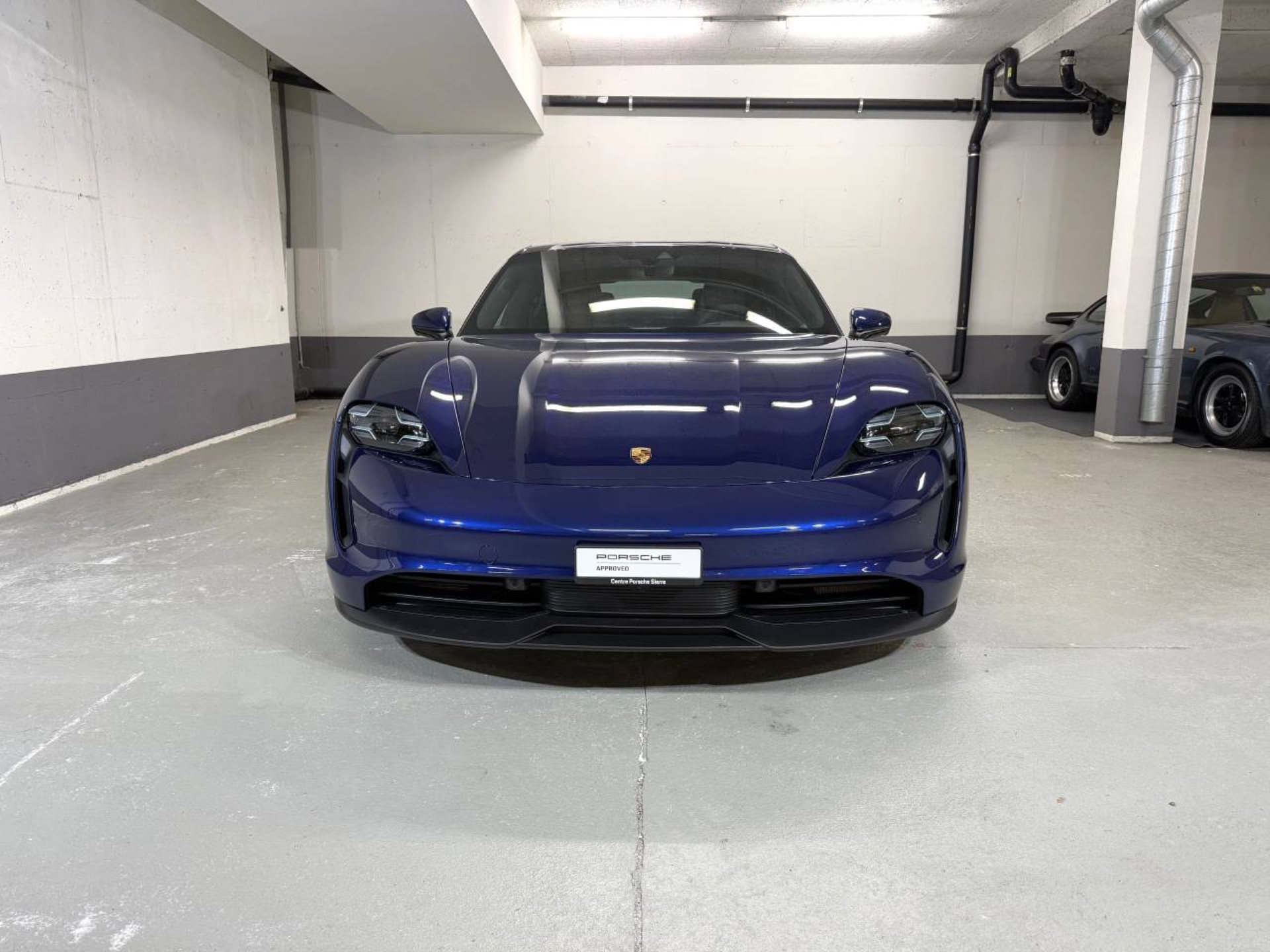 PORSCHE Taycan 4S-image-8