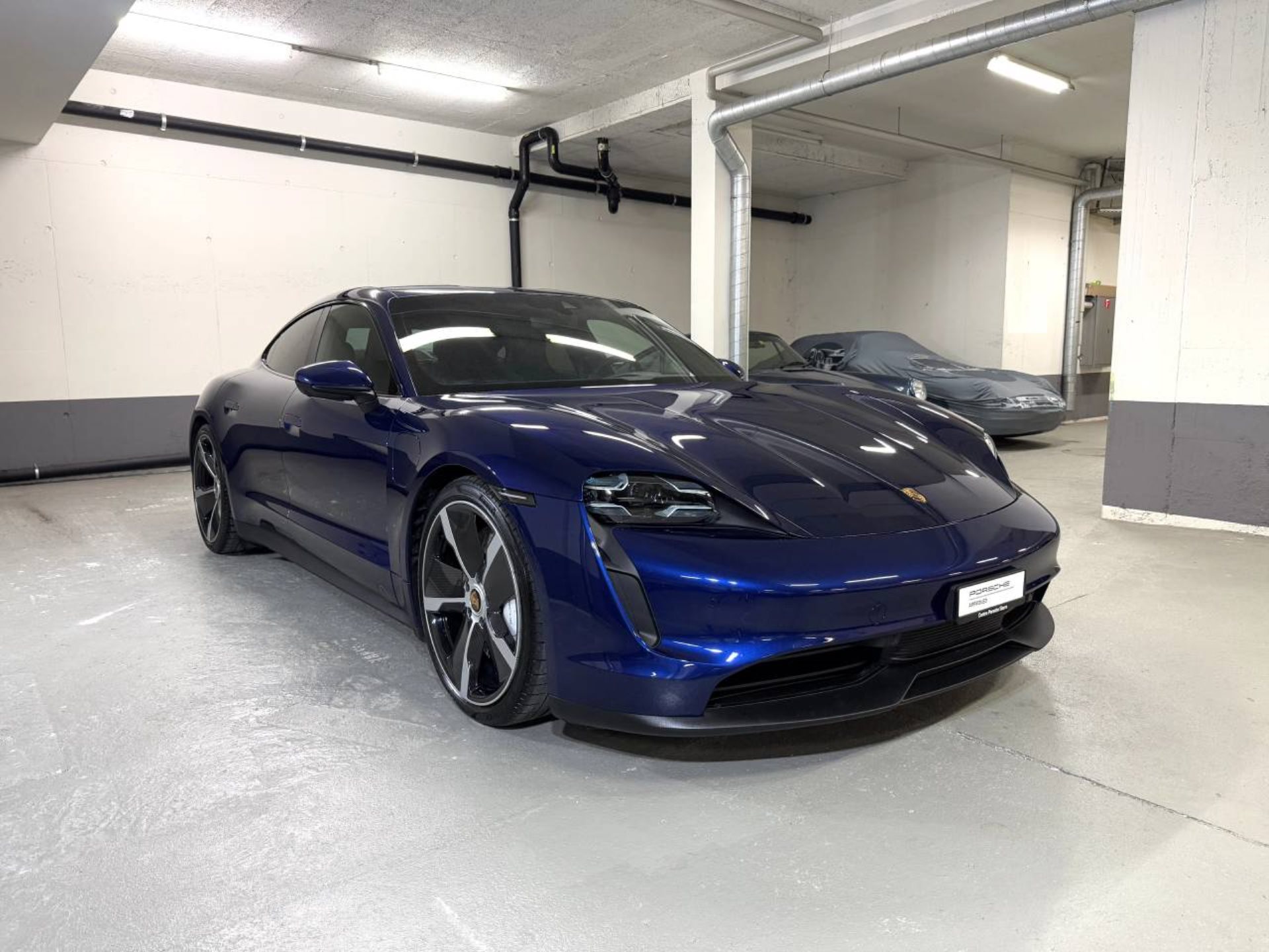 PORSCHE Taycan 4S-image-7