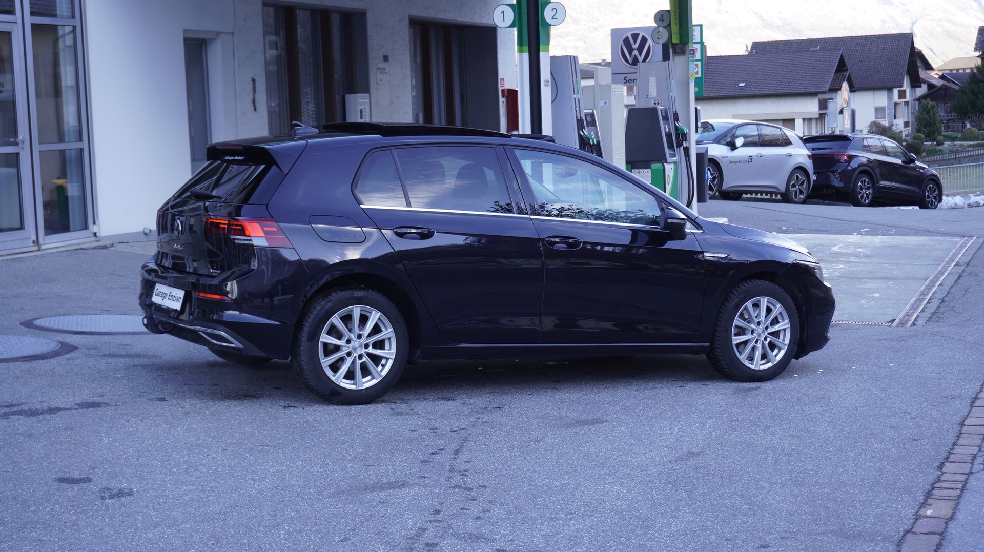 VW Golf 2.0 TSI Style DSG 4 Motion mit AHK-image-7