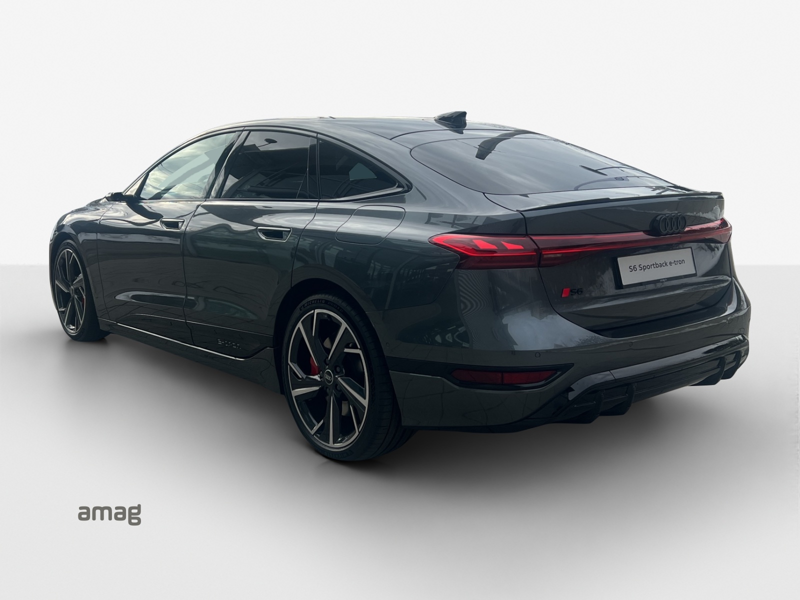 AUDI S6 Sportback e-tron quattro-image-2