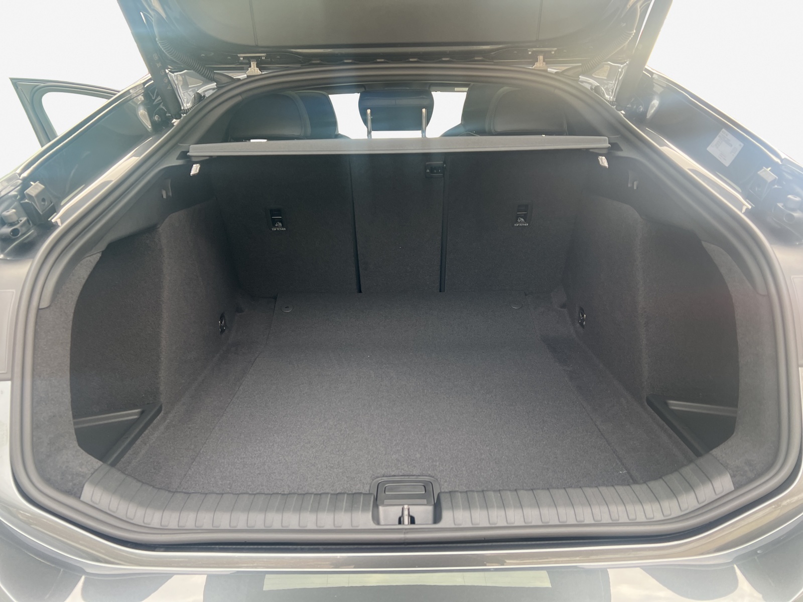 AUDI S6 Sportback e-tron quattro-image-4