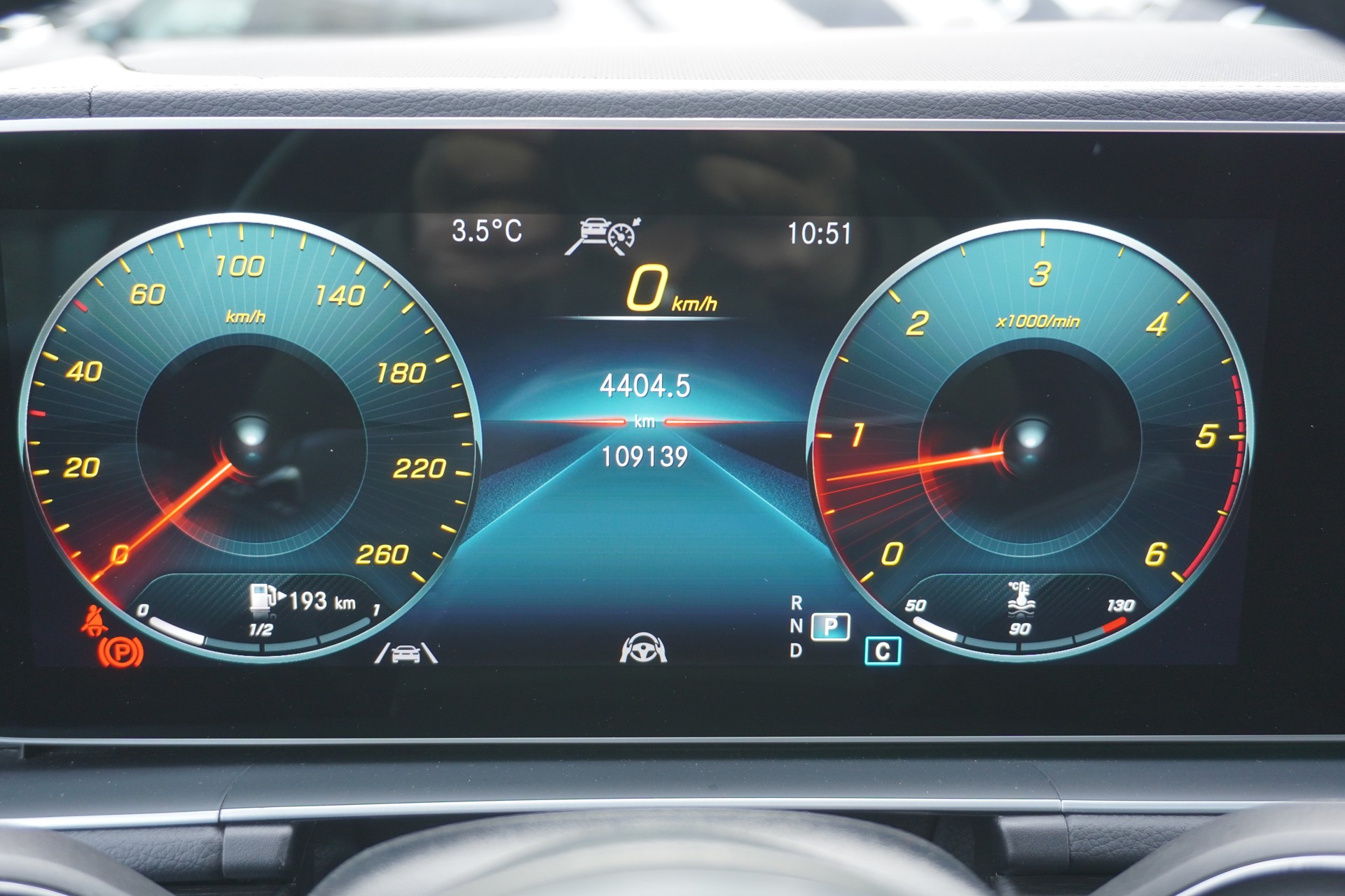 MERCEDES-BENZ GLE 400 d 4Matic AMG Line 9G-Tronic-image-11