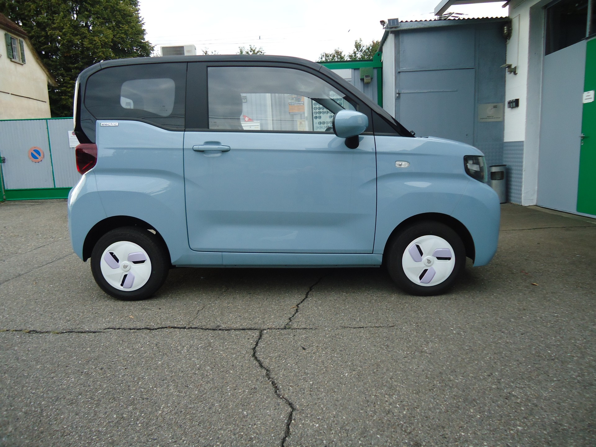 CENNTRO CH Fahrzeug !! in blau /weiss/gün/violet-image-1