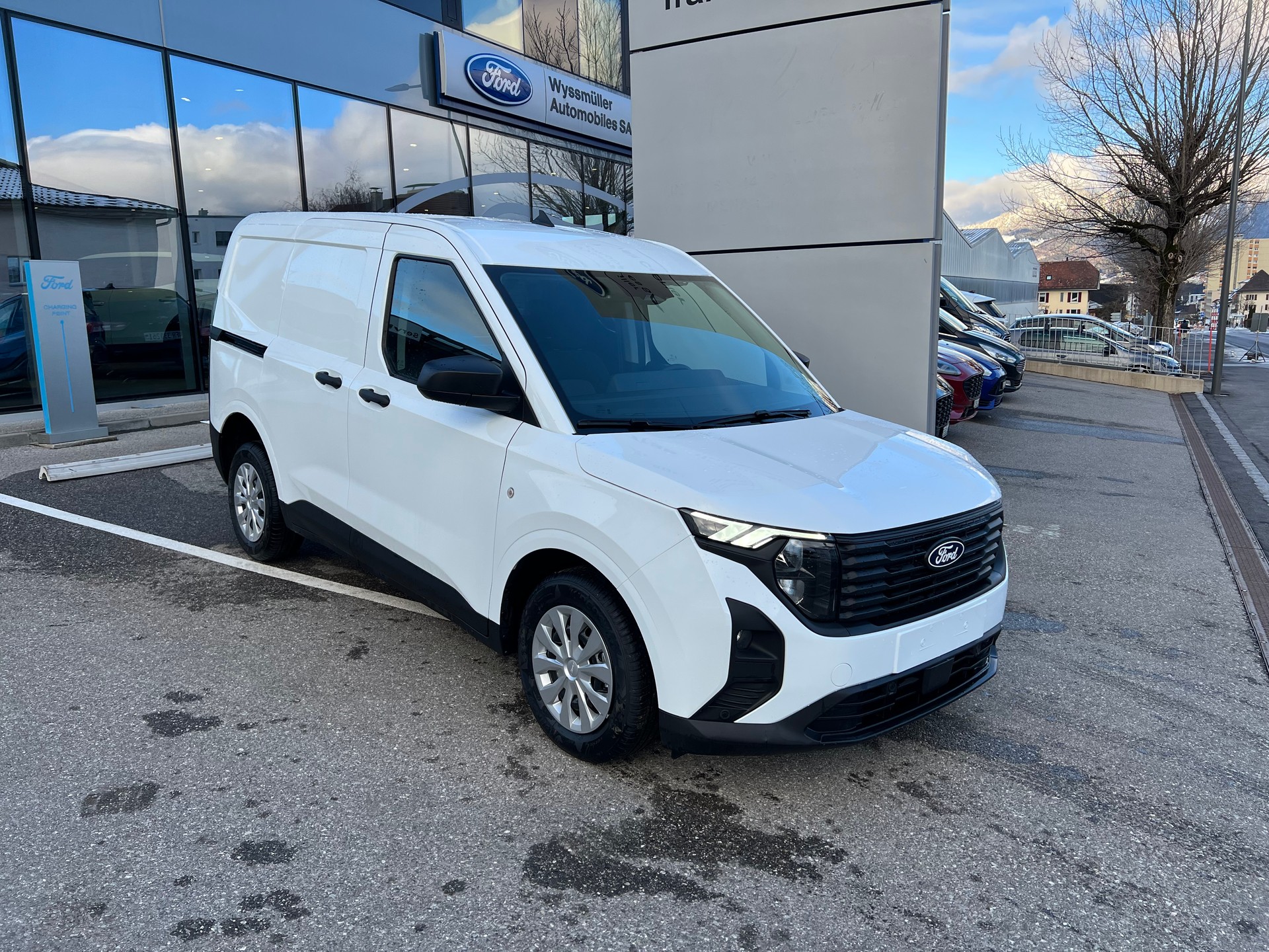 FORD Transit Courier Van 1.0 EcoBoost Trend Automat