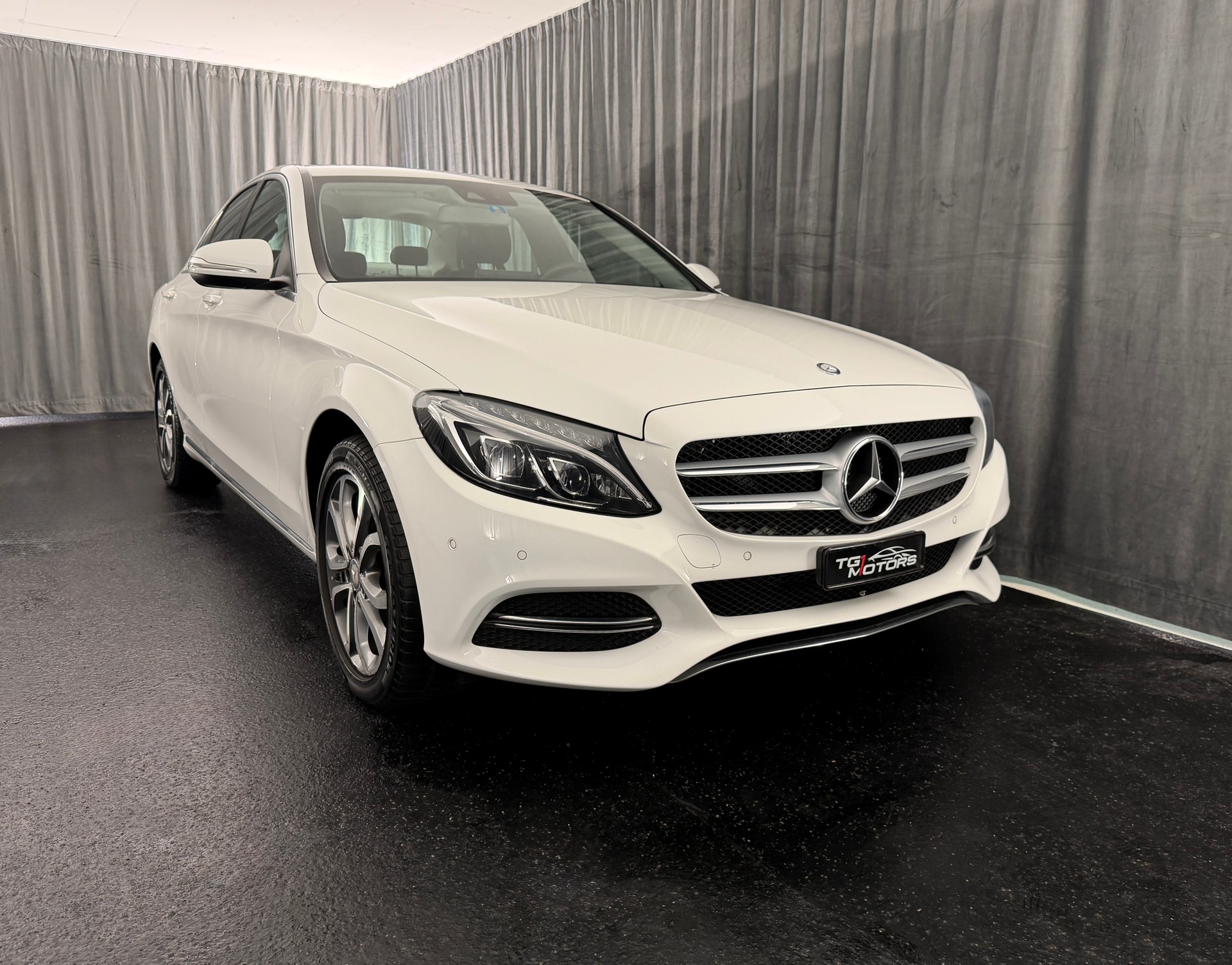 MERCEDES-BENZ C 180 Exclusive 7G-Tronic-image-0