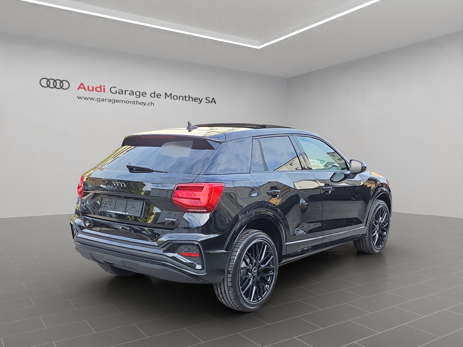 AUDI Q2 40 TFSI S line Attraction quattro S-tronic-image-3