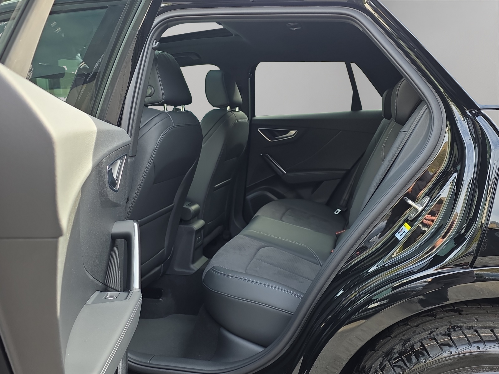 AUDI Q2 40 TFSI S line Attraction quattro S-tronic-image-8