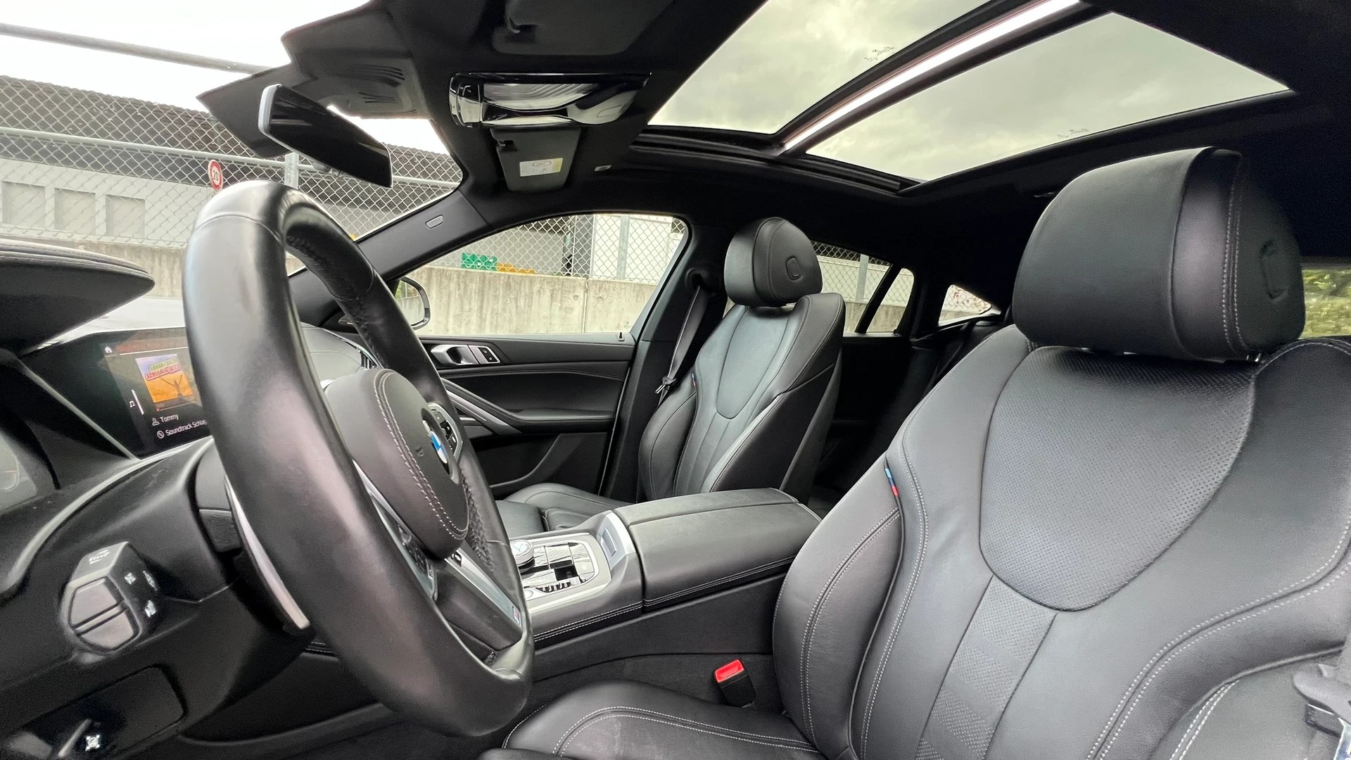 BMW X6 M50d BLACK l 400 PS-image-24