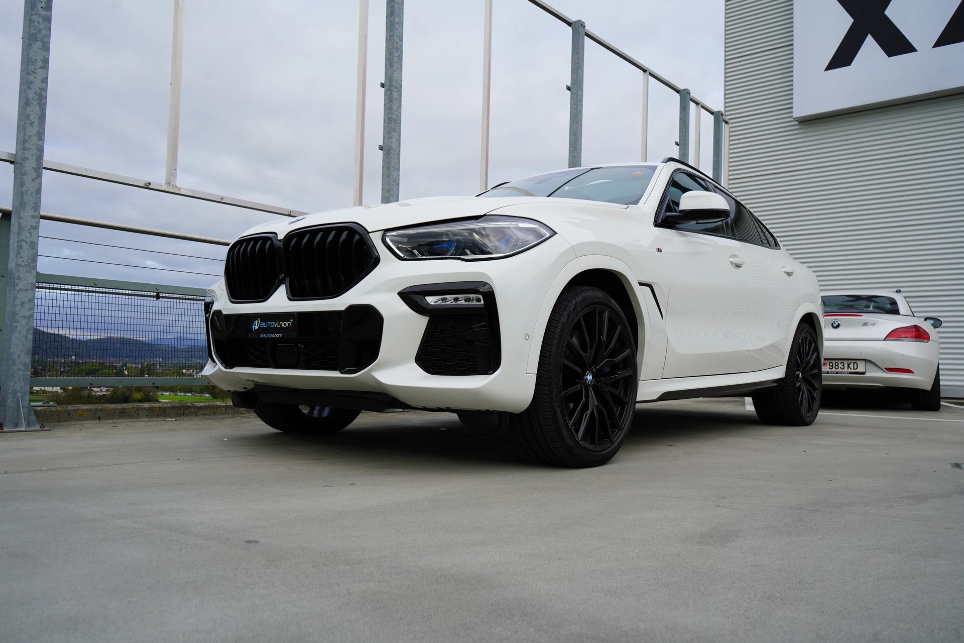 BMW X6 M50d BLACK l 400 PS-image-13
