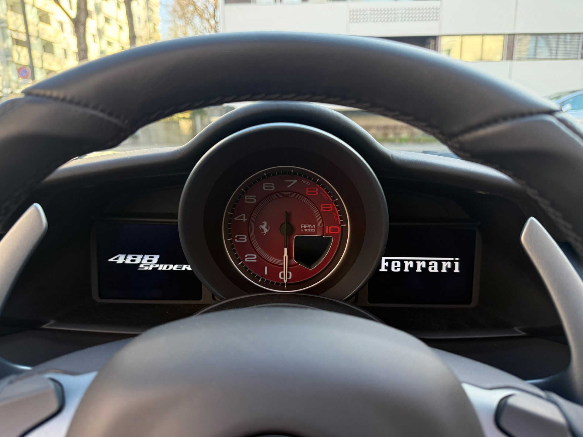 FERRARI 488 Spider 3.9 V8-image-8