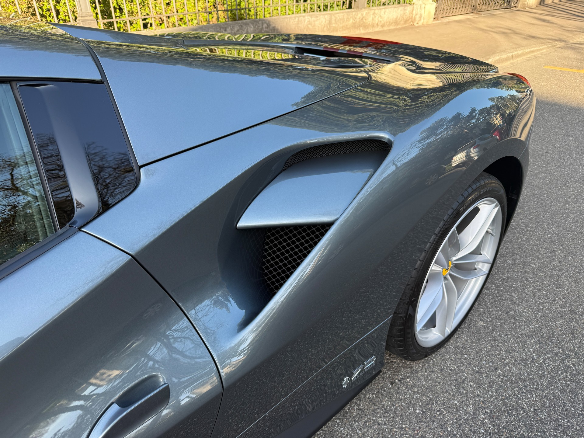 FERRARI 488 Spider 3.9 V8-image-16