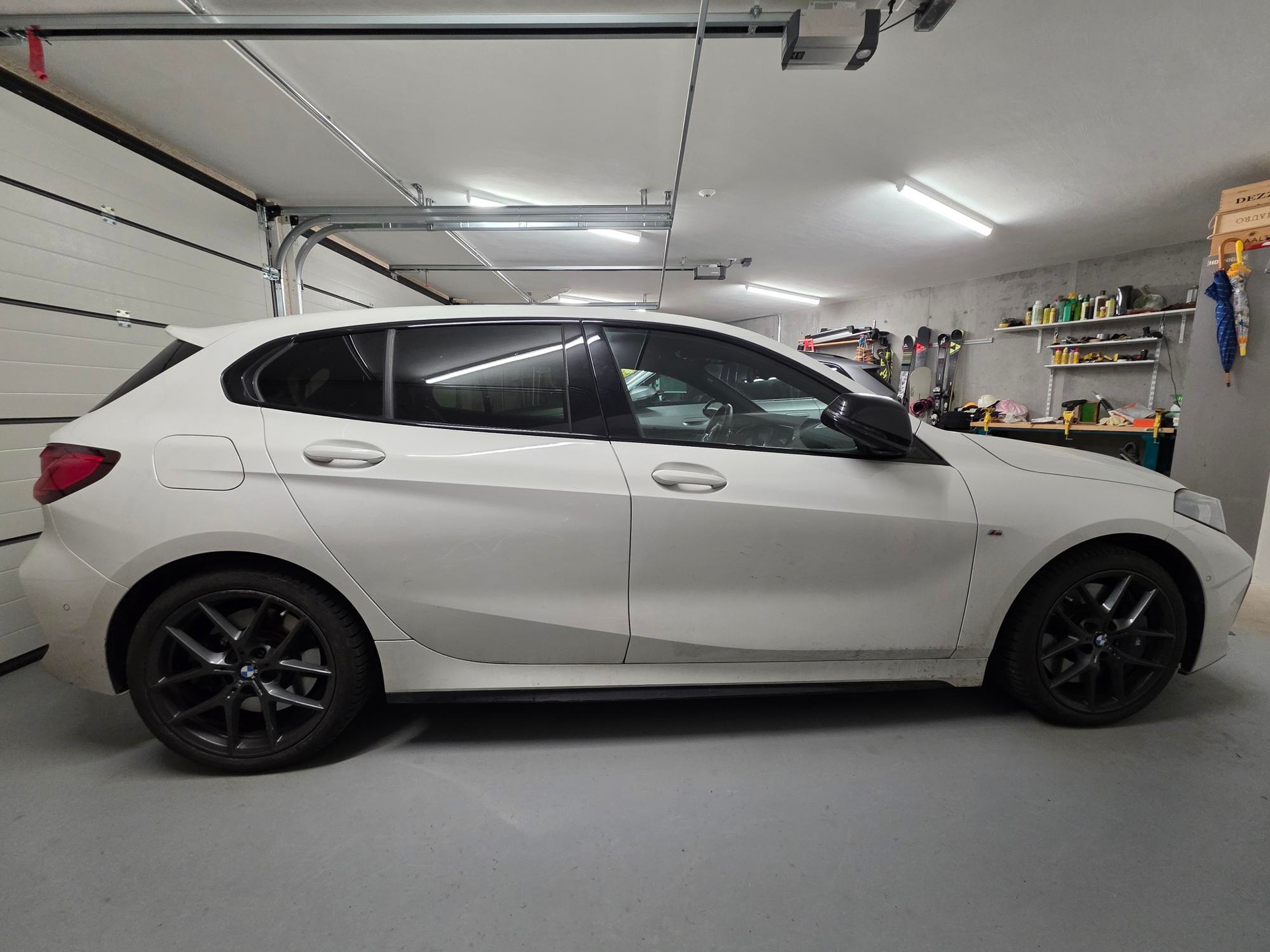 BMW M135i xDrive Steptronic-image-2