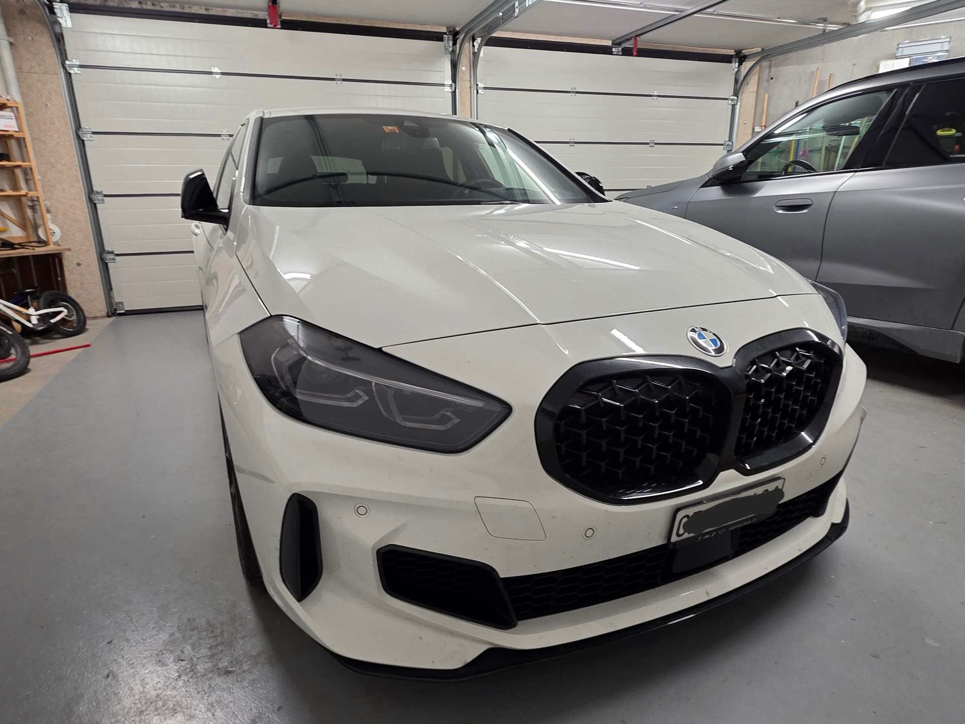 BMW M135i xDrive Steptronic-image-1