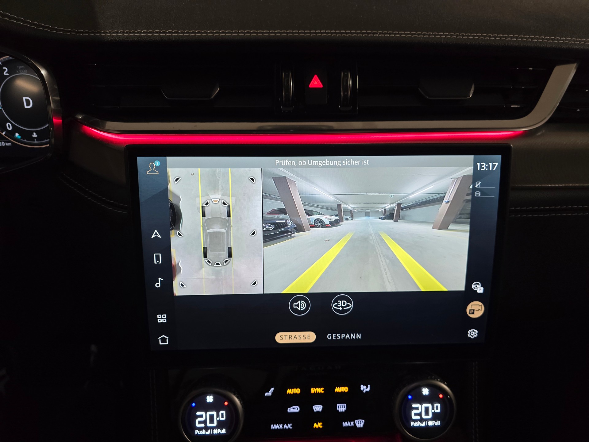 JAGUAR F-Pace 3.0 D300 R-Dynamic MHEV SE 90th Anniversary Edit. AWD-image-15