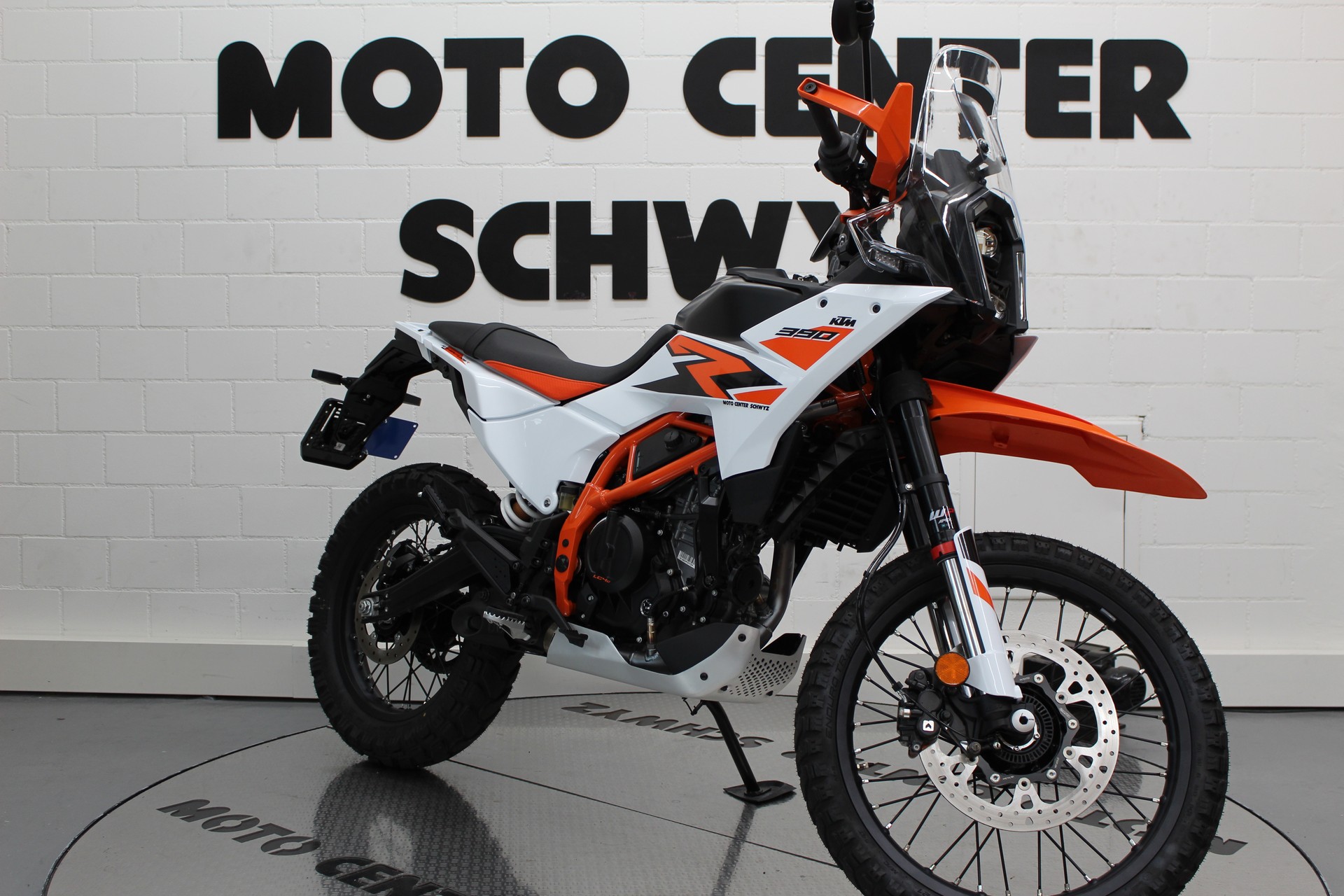KTM 390 Adventure R-showroom-element-1