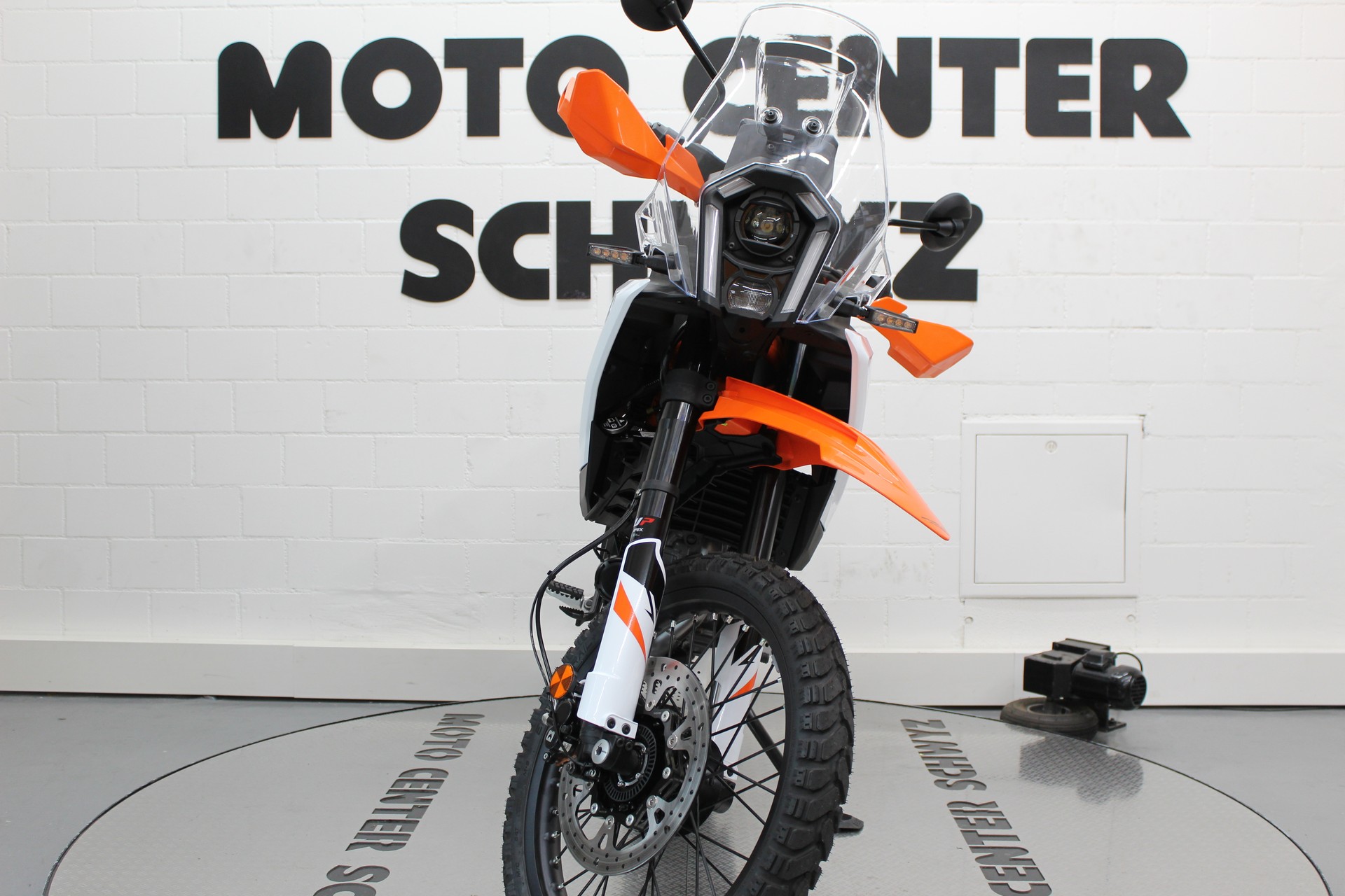 KTM 390 Adventure R-showroom-element-2