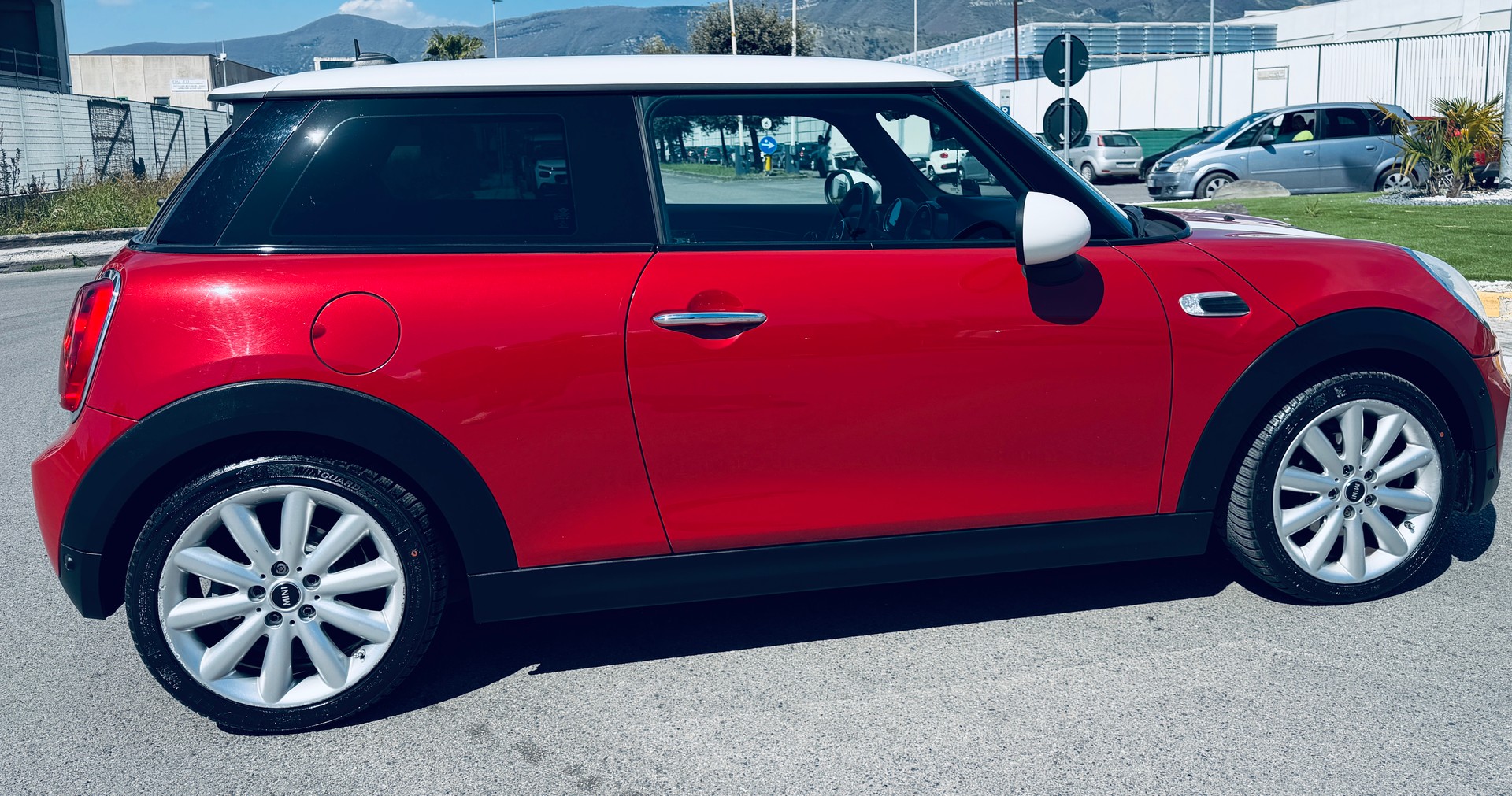 MINI Cooper D F56 Automat-image-2