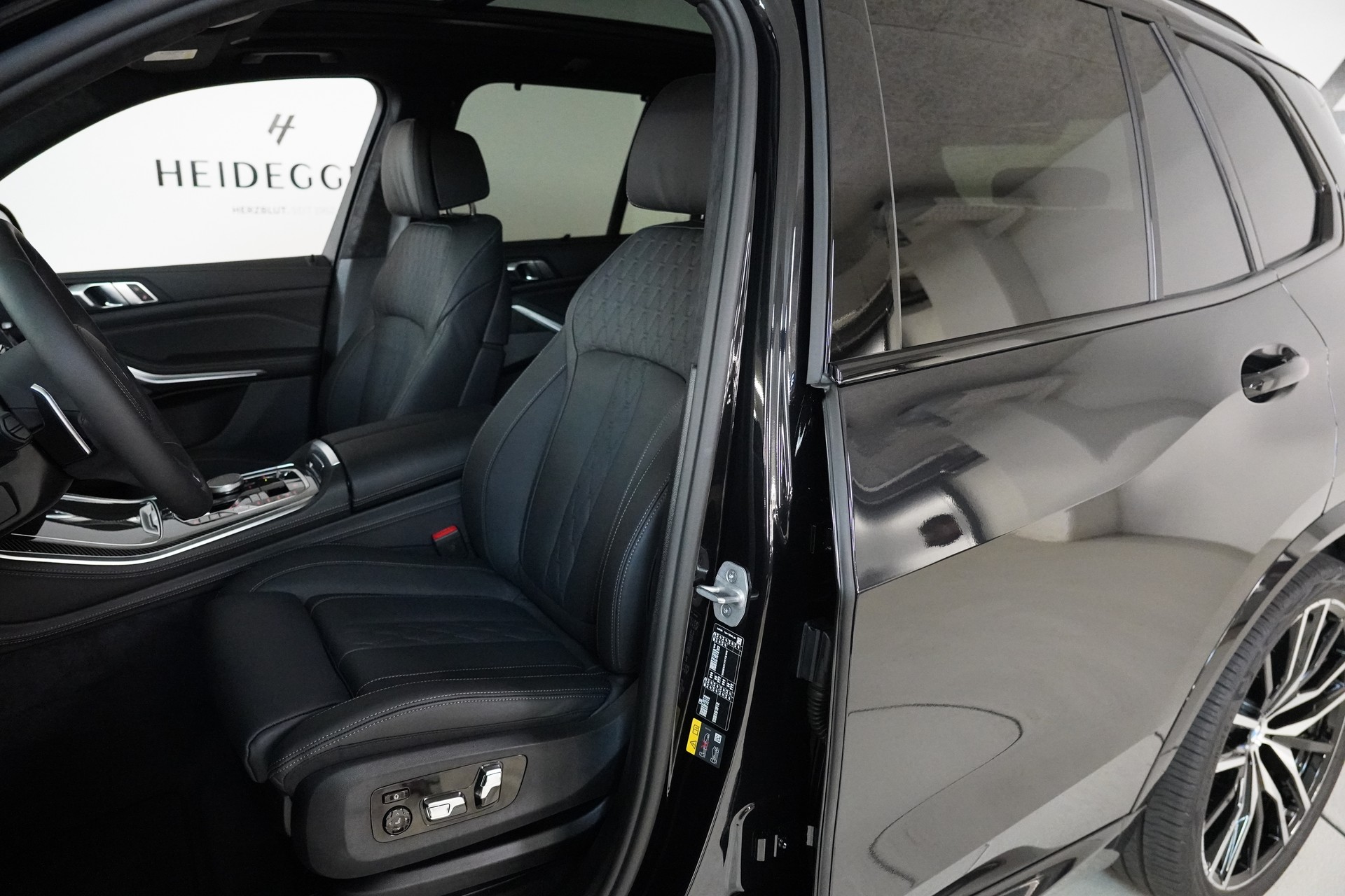 BMW X5 xDrive 50e M Sport Steptronic-image-13