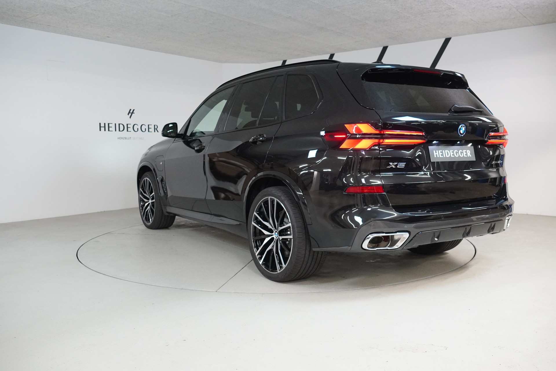 BMW X5 xDrive 50e M Sport Steptronic-image-5