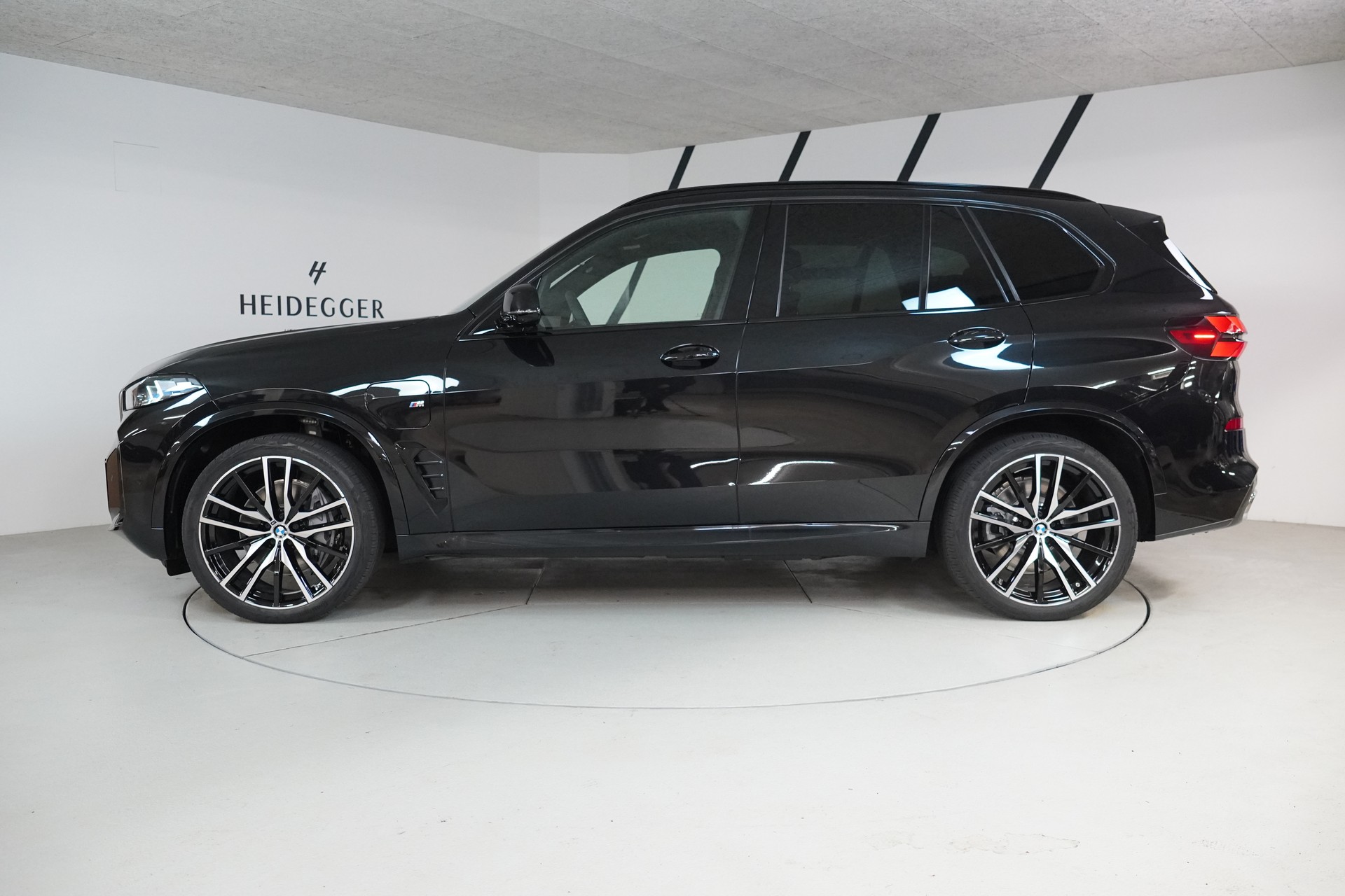 BMW X5 xDrive 50e M Sport Steptronic-image-4