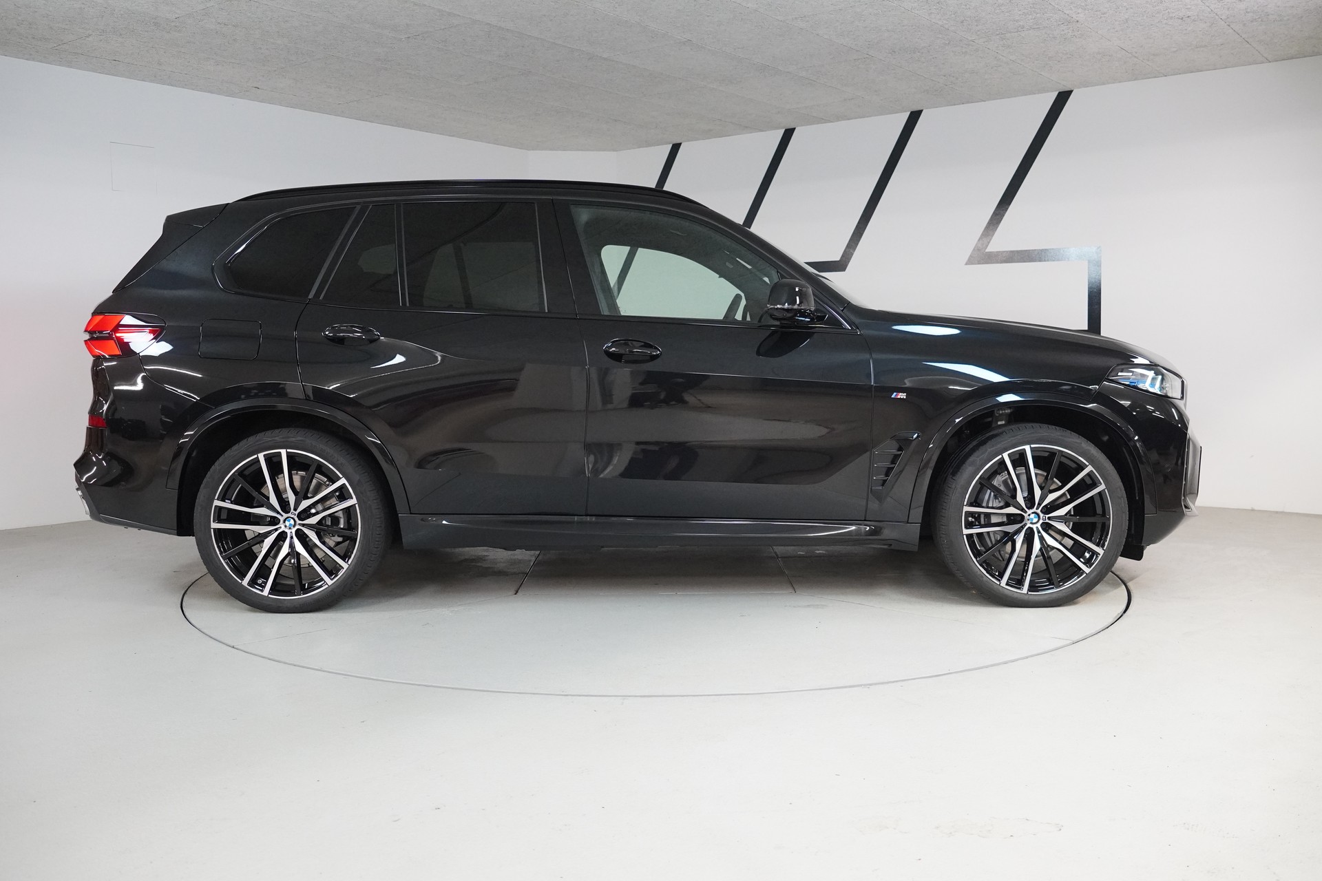 BMW X5 xDrive 50e M Sport Steptronic-image-8